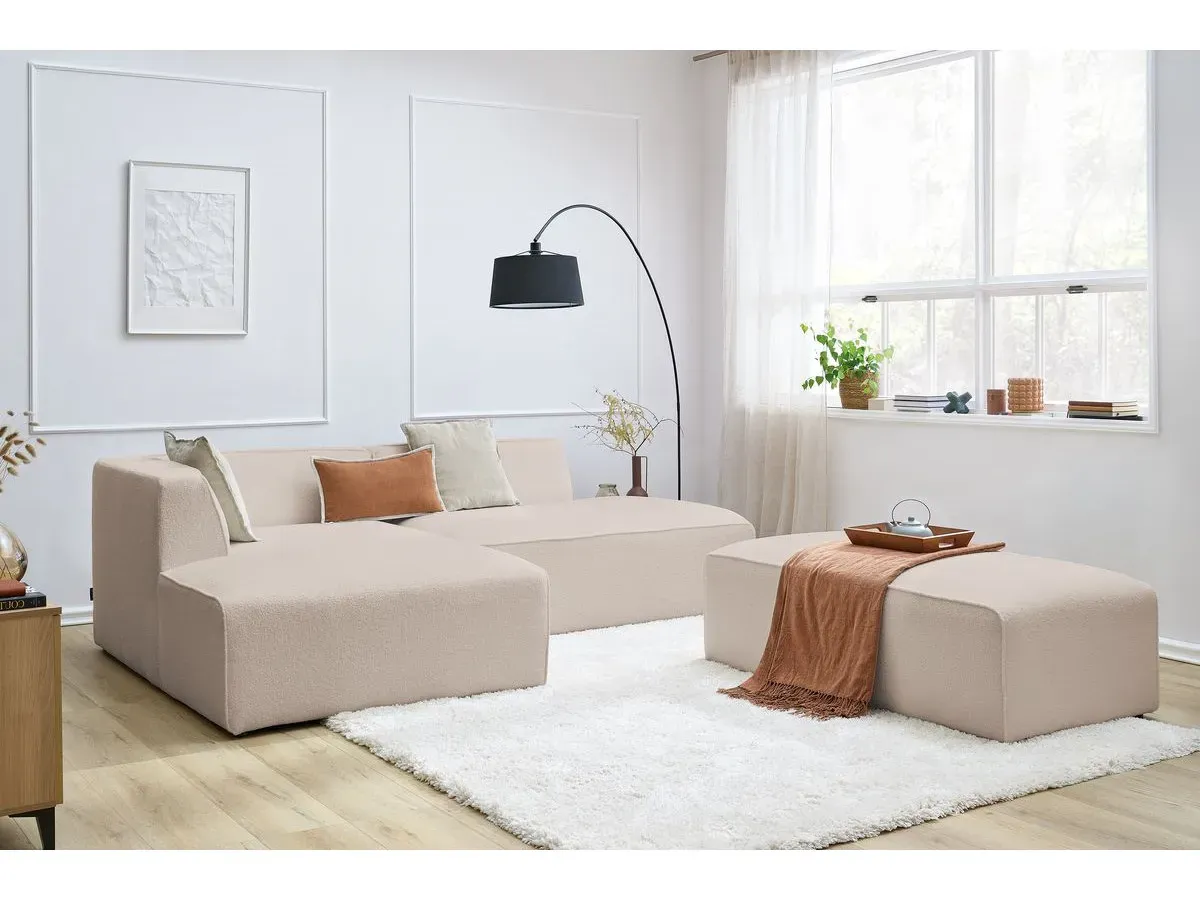 Canapé d'angle fixe modulable MEGEVE tissu bouclette avec pouf beige  angle gauche BOBOCHIC 5 places