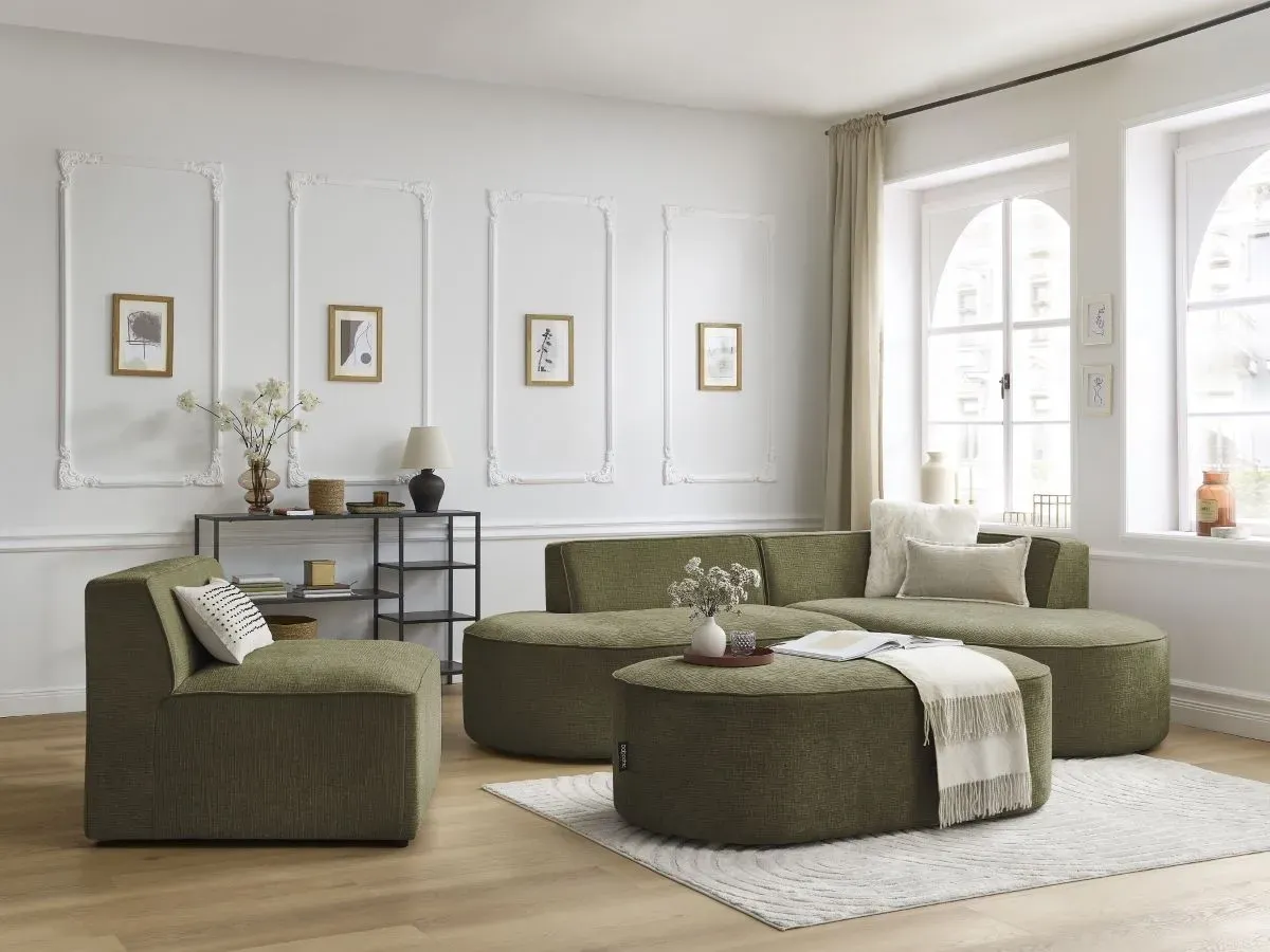 Canapé d'angle fixe modulable ROUSSEAU tissu texturé avec 1 chauffeuse et 1 pouf vert  angle droit BOBOCHIC 6 places
