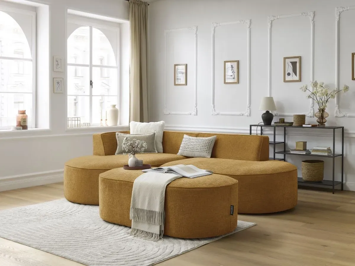 Canapé d'angle fixe ROUSSEAU tissu texturé avec pouf jaune  angle gauche BOBOCHIC 5 places