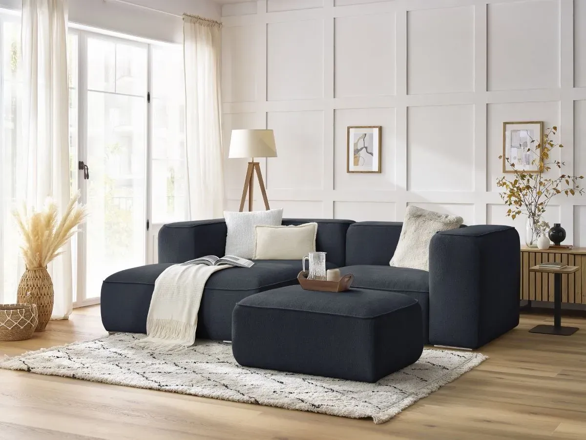 Canapé d'angle fixe compact ZEPHYR avec pouf bleu foncé  angle gauche BOBOCHIC 4 places