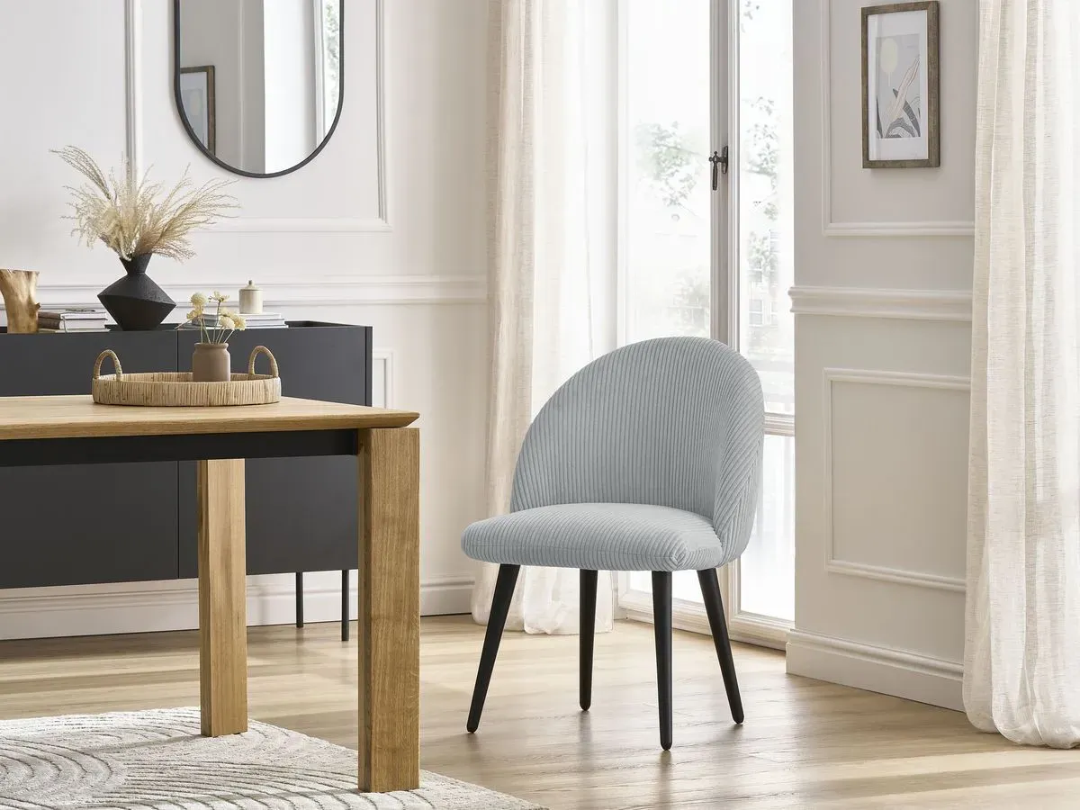 Chaise LALIE tissu velours côtelé et pieds scandinaves noirs gris clair   BOBOCHIC