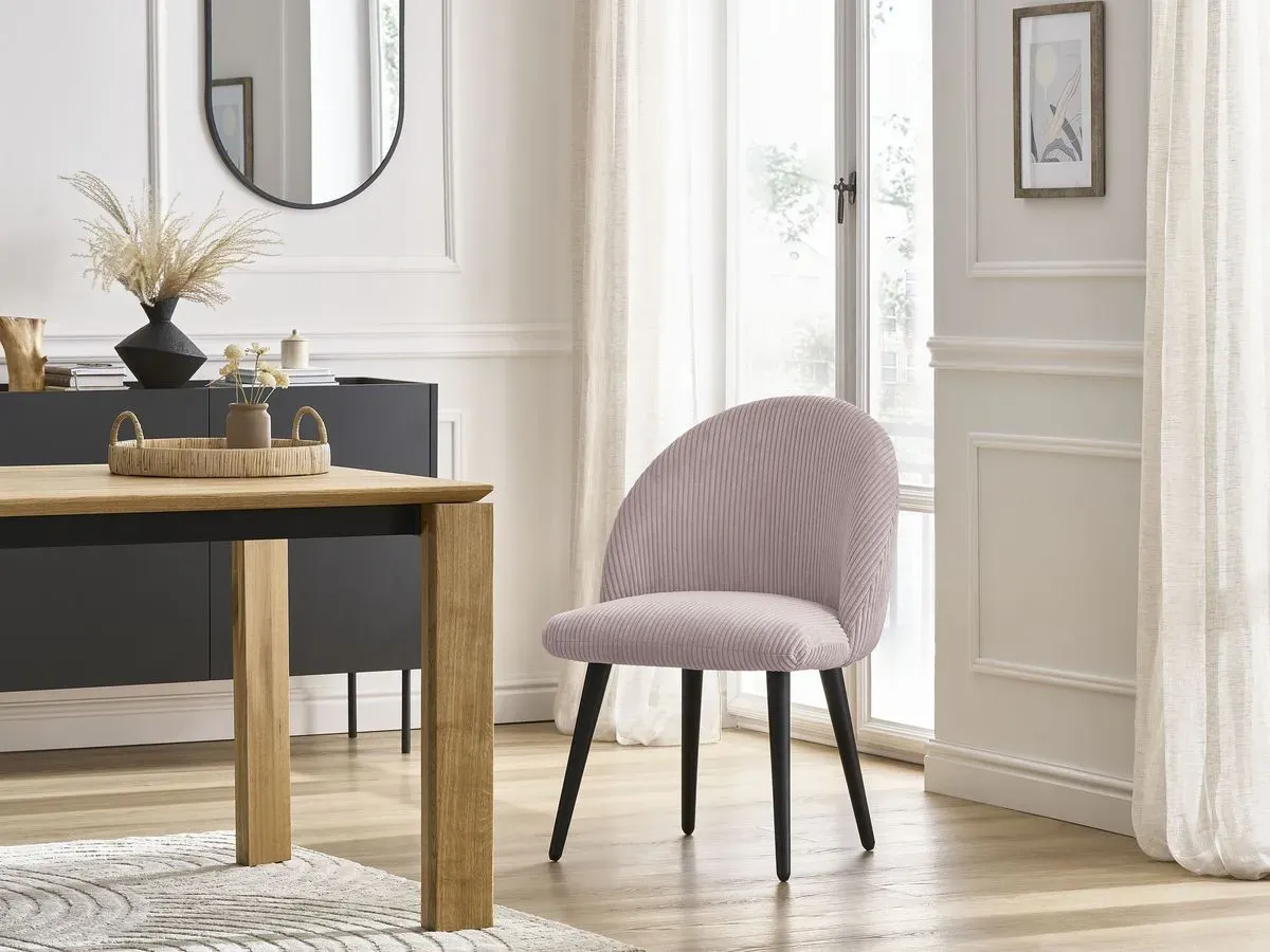 Chaise LALIE tissu velours côtelé et pieds scandinaves noirs rose   BOBOCHIC