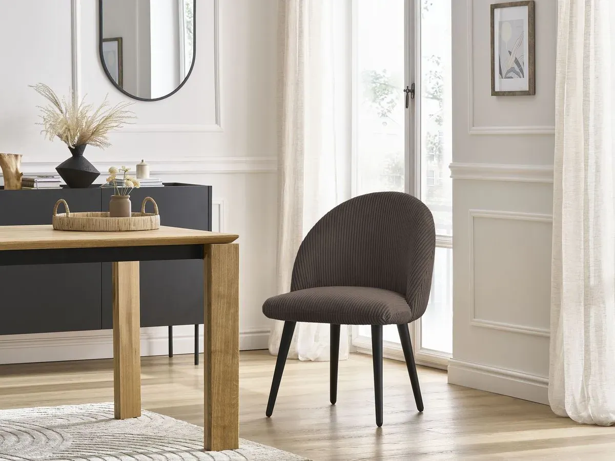 Chaise LALIE tissu velours côtelé et pieds scandinaves noirs marron   BOBOCHIC