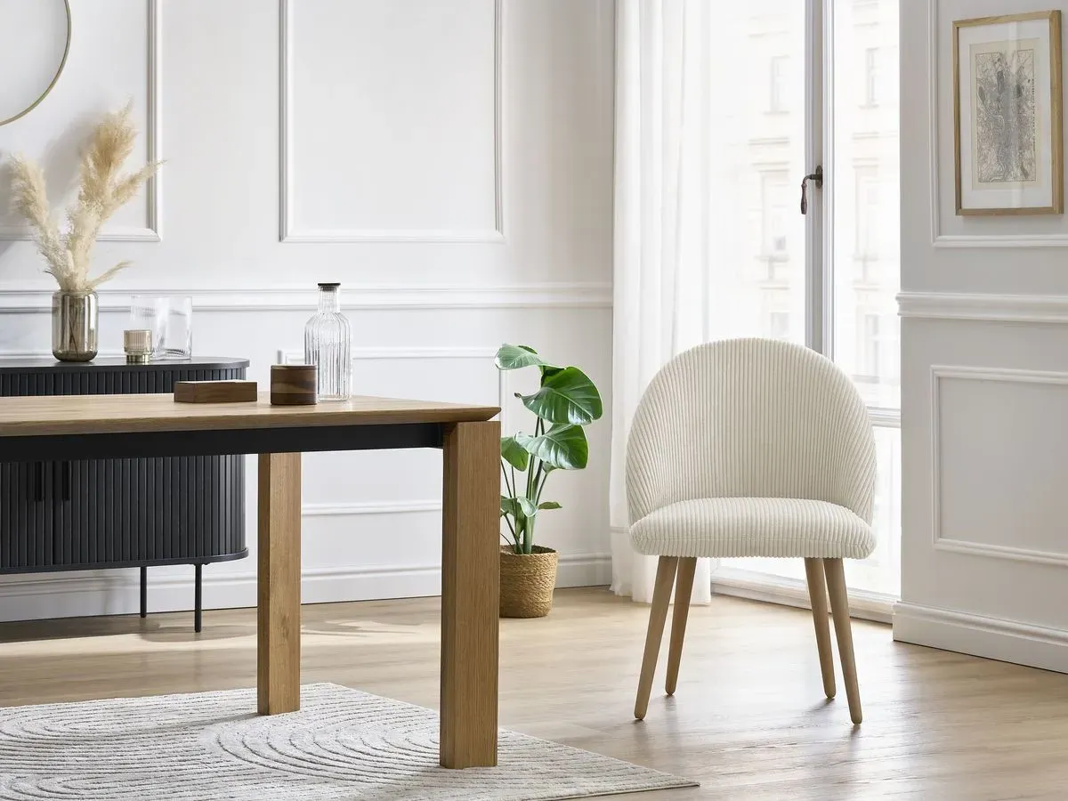 Chaise LALIE tissu velours côtelé et pieds scandinaves bois beige   BOBOCHIC