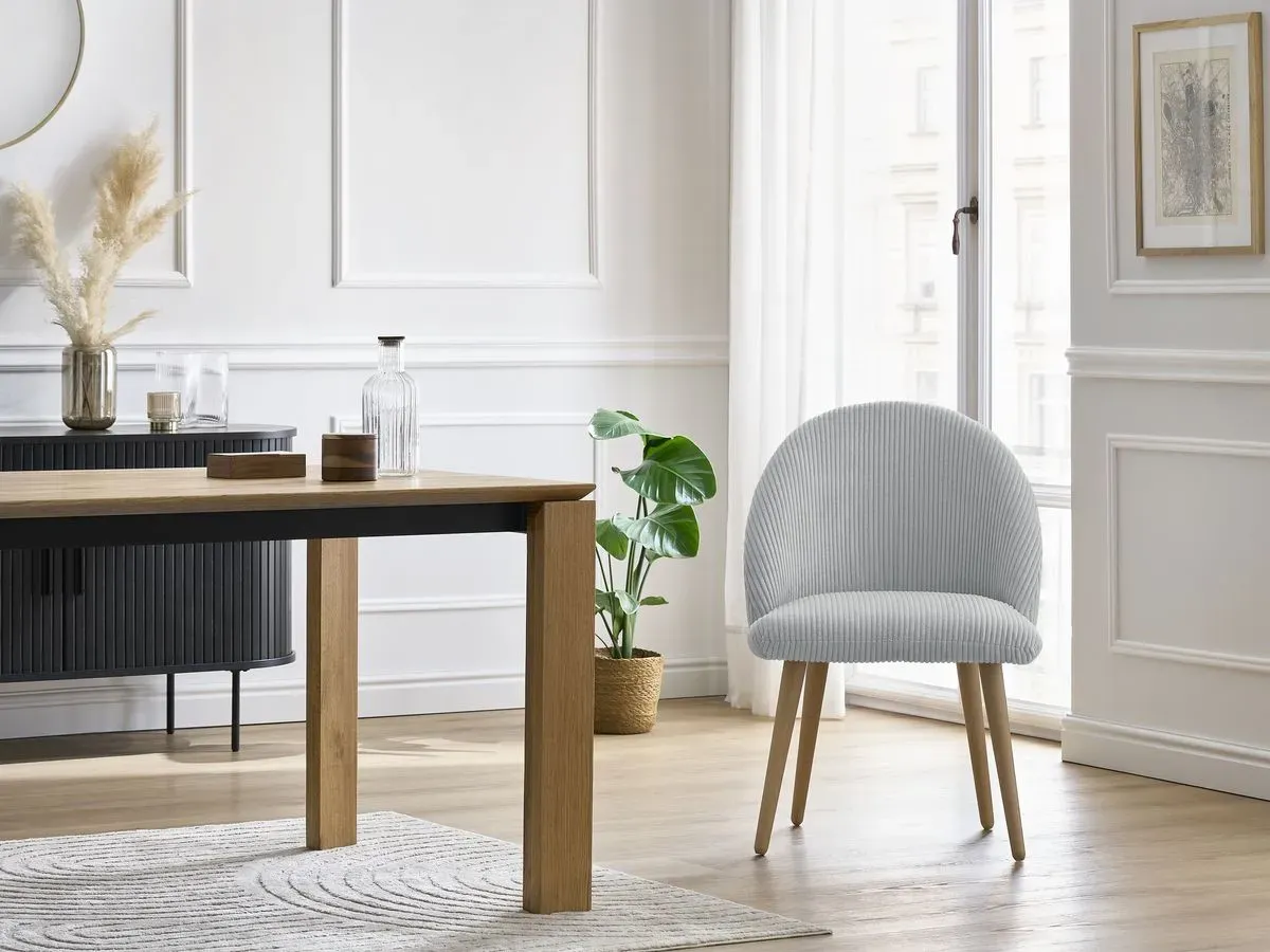 Chaise LALIE tissu velours côtelé et pieds scandinaves bois gris clair   BOBOCHIC