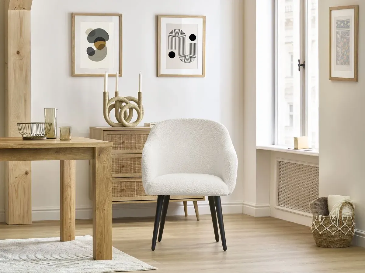 Chaise SOPHIE tissu bouclette et pieds scandinaves noirs blanc   BOBOCHIC