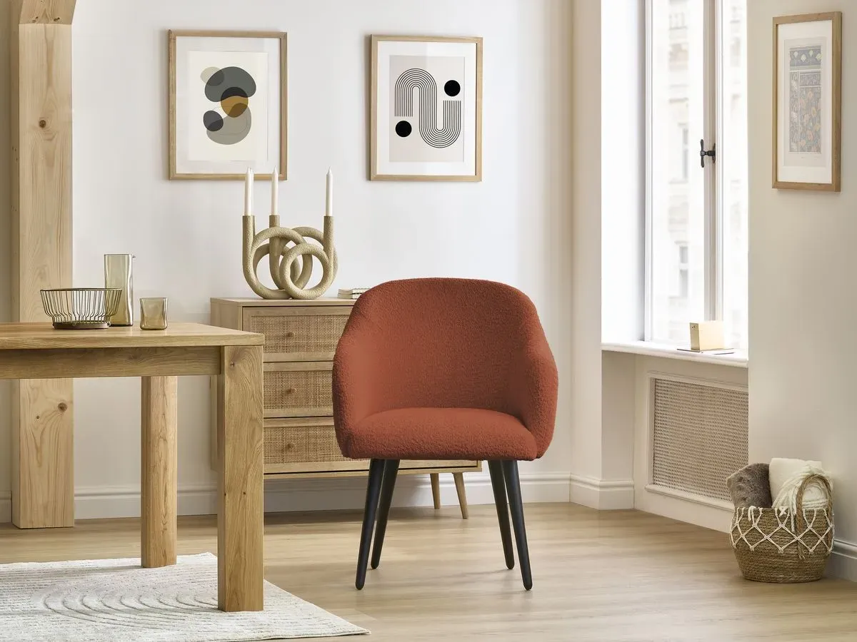 Chaise SOPHIE tissu bouclette et pieds scandinaves noirs orange   BOBOCHIC