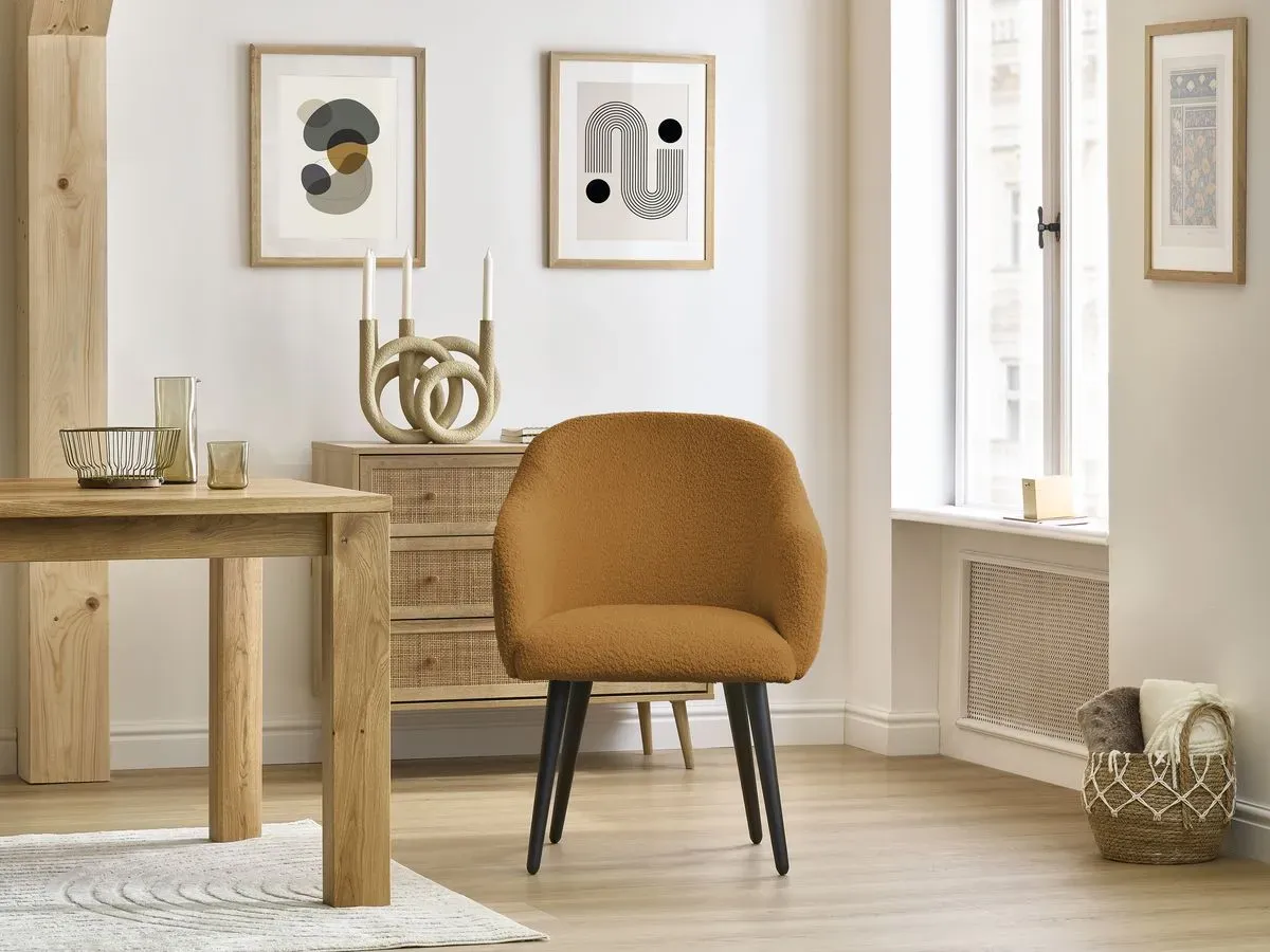 Chaise SOPHIE tissu bouclette et pieds scandinaves noirs jaune   BOBOCHIC