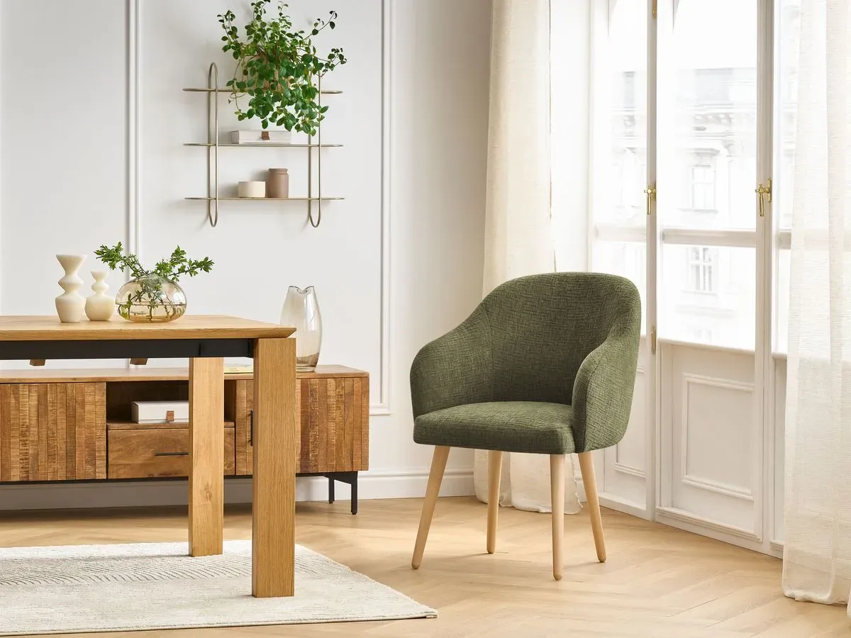 Chaise SOPHIE tissu texturé et pieds scandinaves bois vert   BOBOCHIC