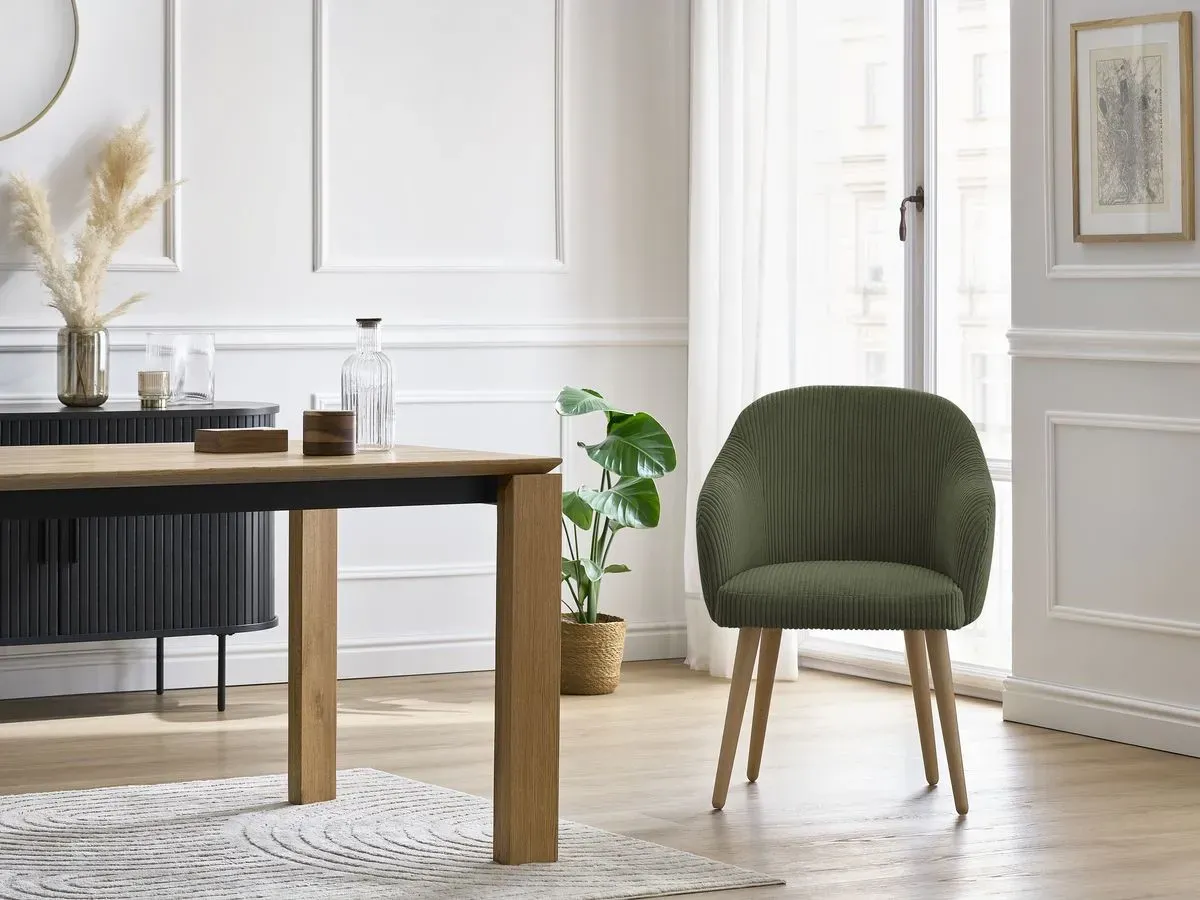 Chaise SOPHIE tissu velours côtelé et pieds scandinaves bois vert   BOBOCHIC