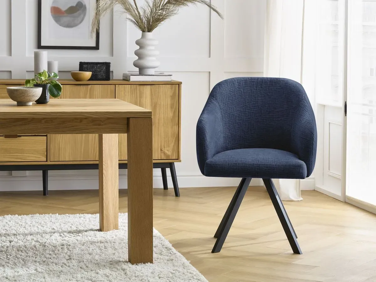 Lot de chaises SOPHIE tissu texturé et pieds étoile bleu foncé   BOBOCHIC