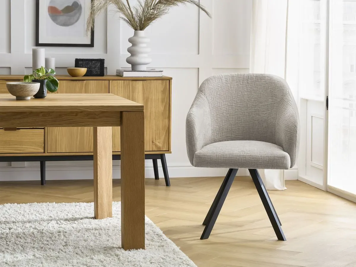 Lot de chaises SOPHIE tissu texturé et pieds étoile beige   BOBOCHIC