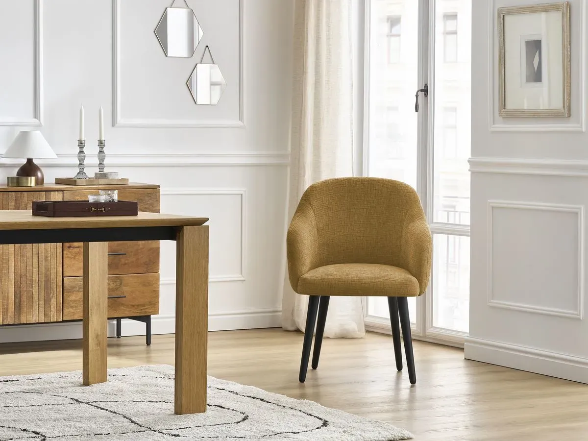 Lot de chaises SOPHIE tissu texturé et pieds scandinaves noirs jaune   BOBOCHIC