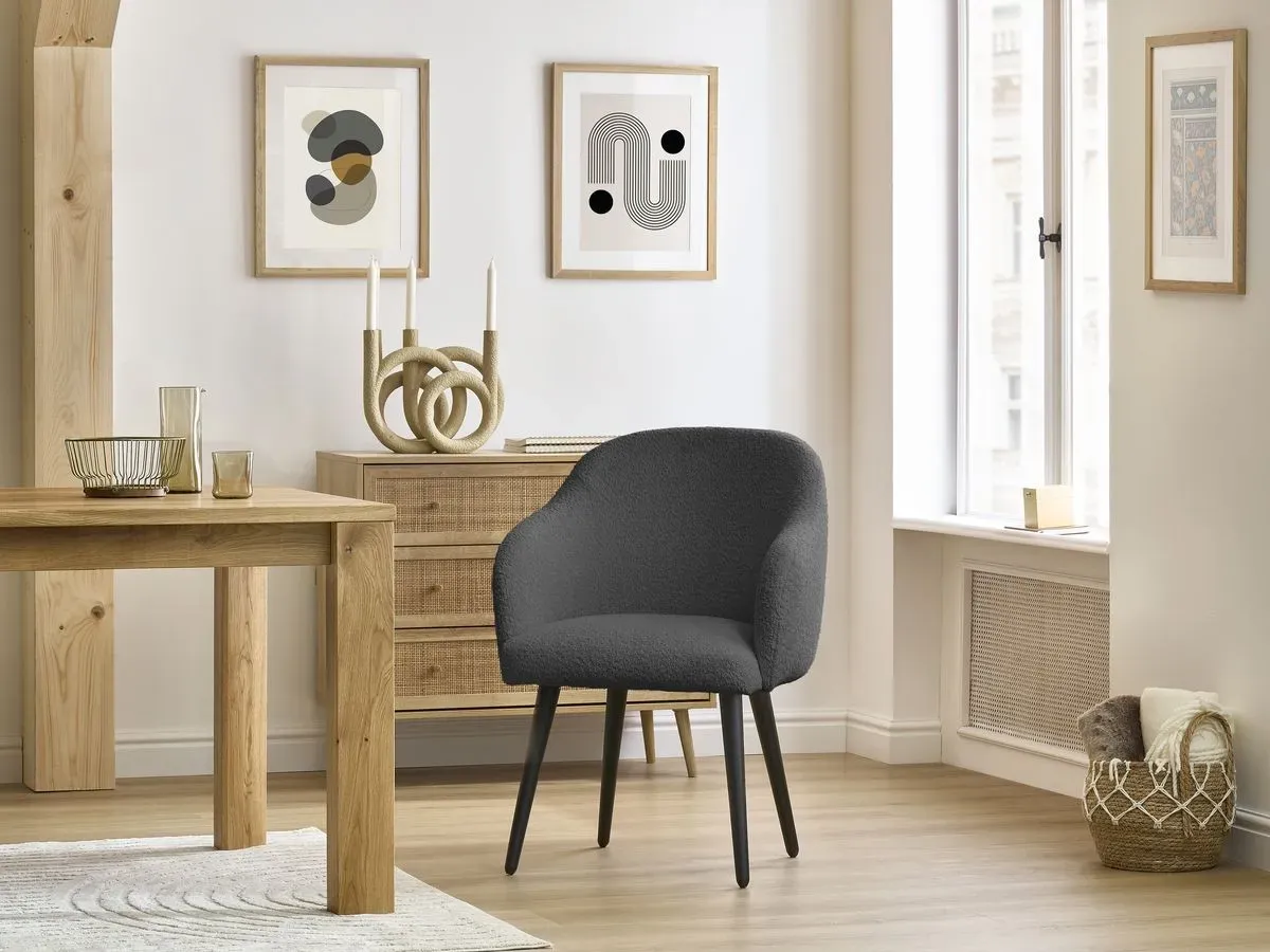 Lot de chaises SOPHIE tissu bouclette et pieds scandinaves noirs gris foncé   BOBOCHIC