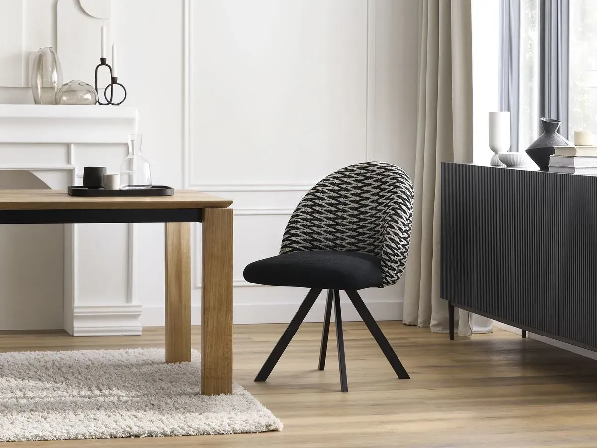 Chaise LALIE édition limitée avec pieds étoile    BOBOCHIC