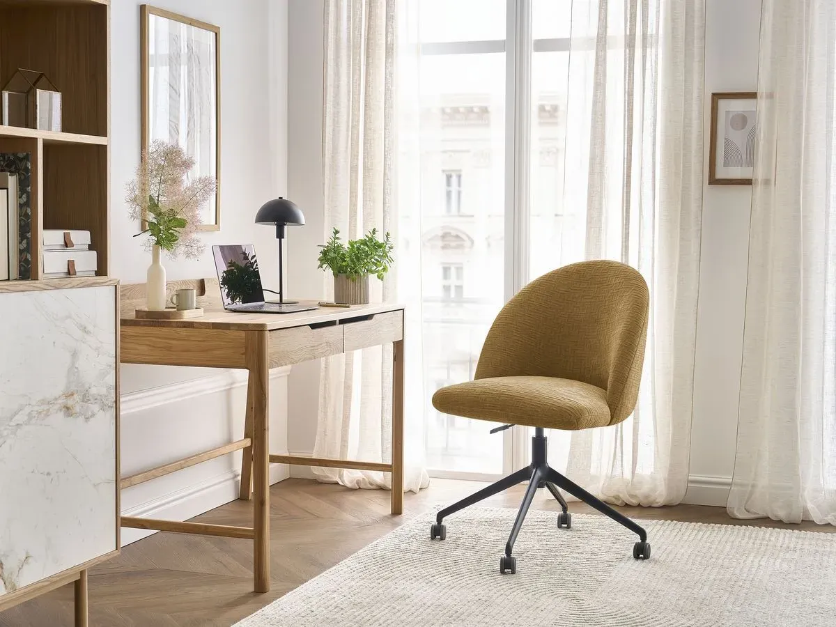 Chaise de bureau LALIE tissu texturé et pietement à roulettes avec hauteur ajustable jaune   BOBOCHIC