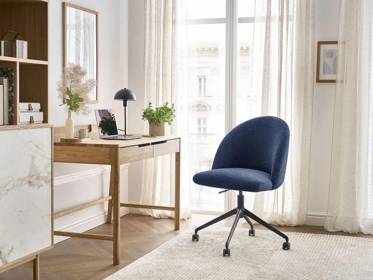 Chaise de bureau LALIE tissu texturé et pietement à roulettes avec hauteur ajustable bleu foncé   BOBOCHIC