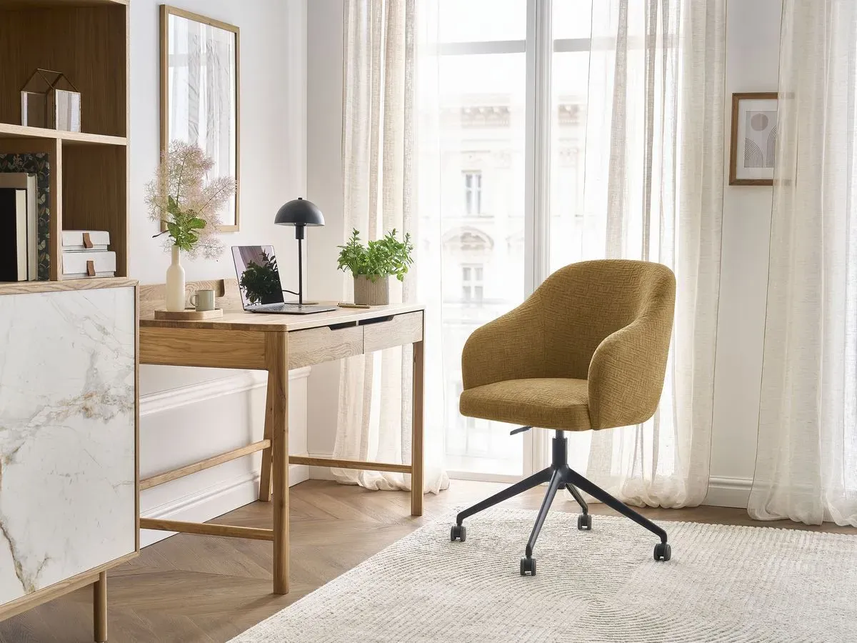 Chaise de bureau SOPHIE tissu texturé et pietement à roulettes avec hauteur ajustable jaune   BOBOCHIC