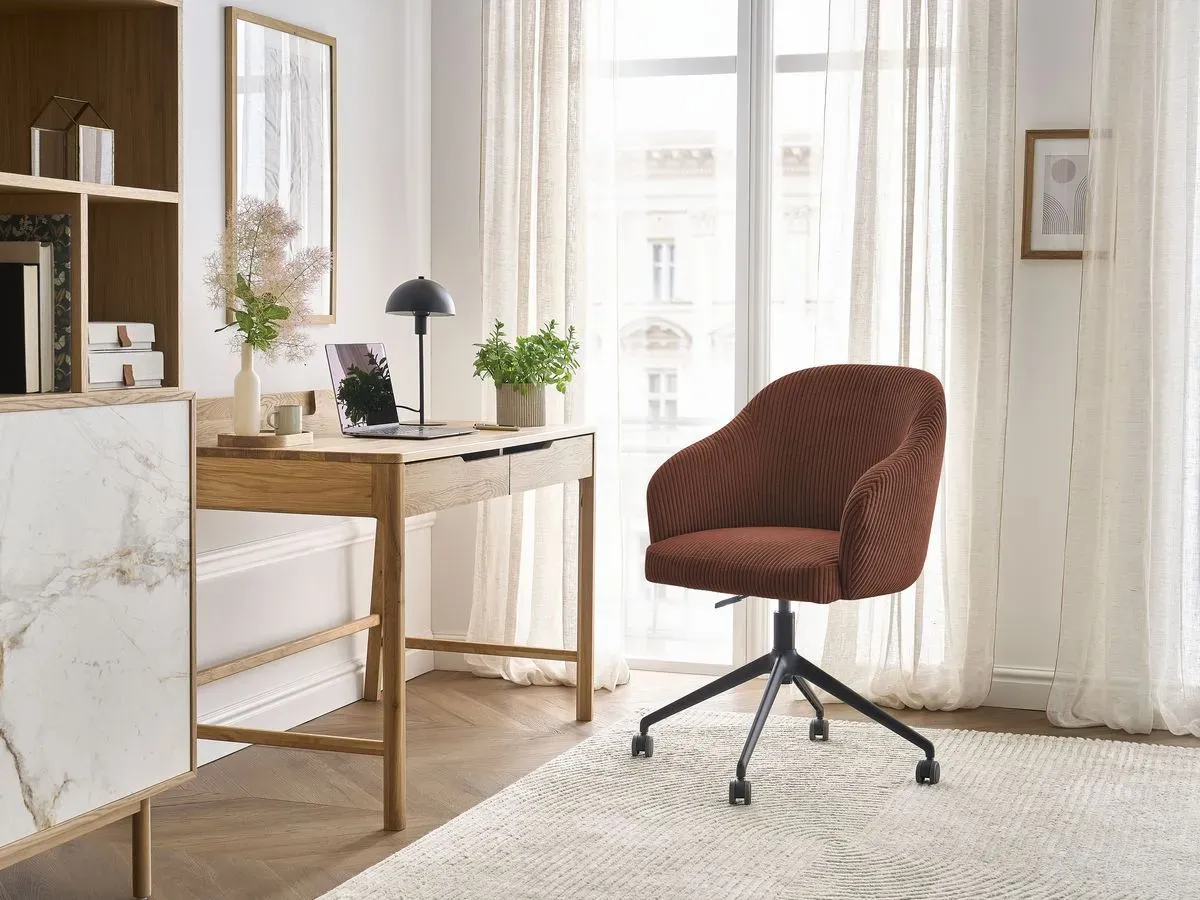 Chaise de bureau SOPHIE tissu velours côtelé et pietement à roulettes avec hauteur ajustable orange   BOBOCHIC