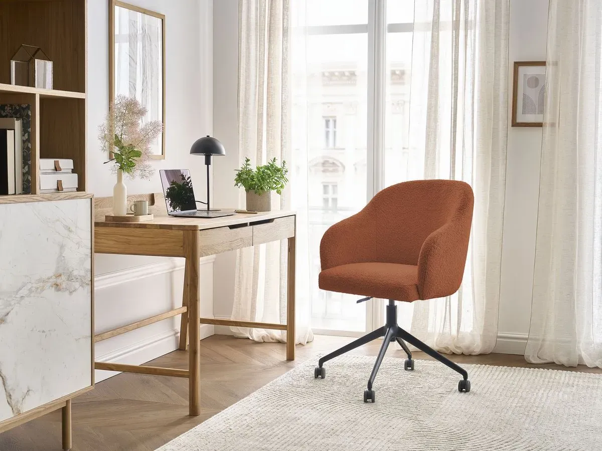 Chaise de bureau SOPHIE tissu bouclette et pietement à roulettes avec hauteur ajustable orange   BOBOCHIC