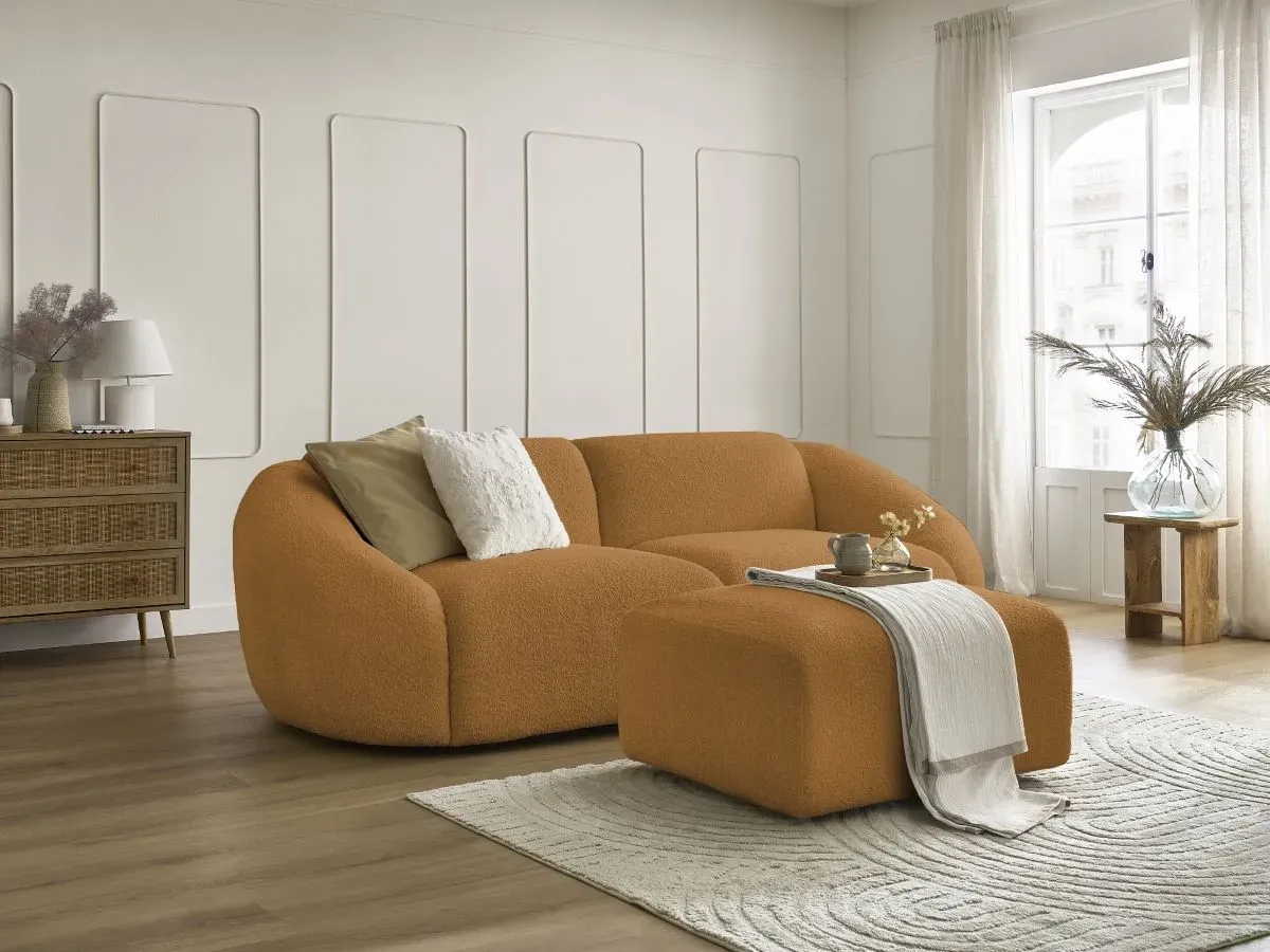 Canapé droit fixe 3 places TINA tissu bouclette avec pouf jaune   BOBOCHIC