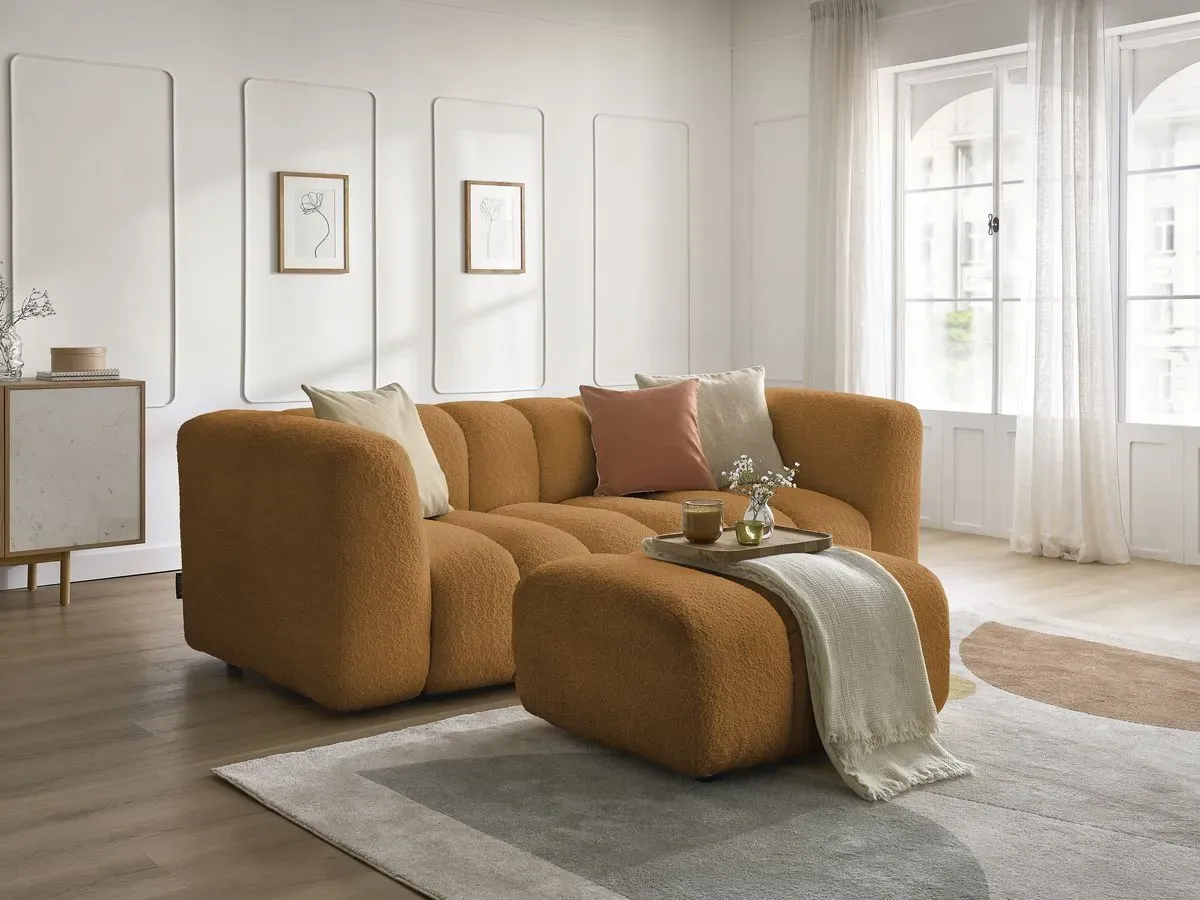 Canapé droit fixe 3 places TALIA tissu bouclette avec pouf jaune   BOBOCHIC