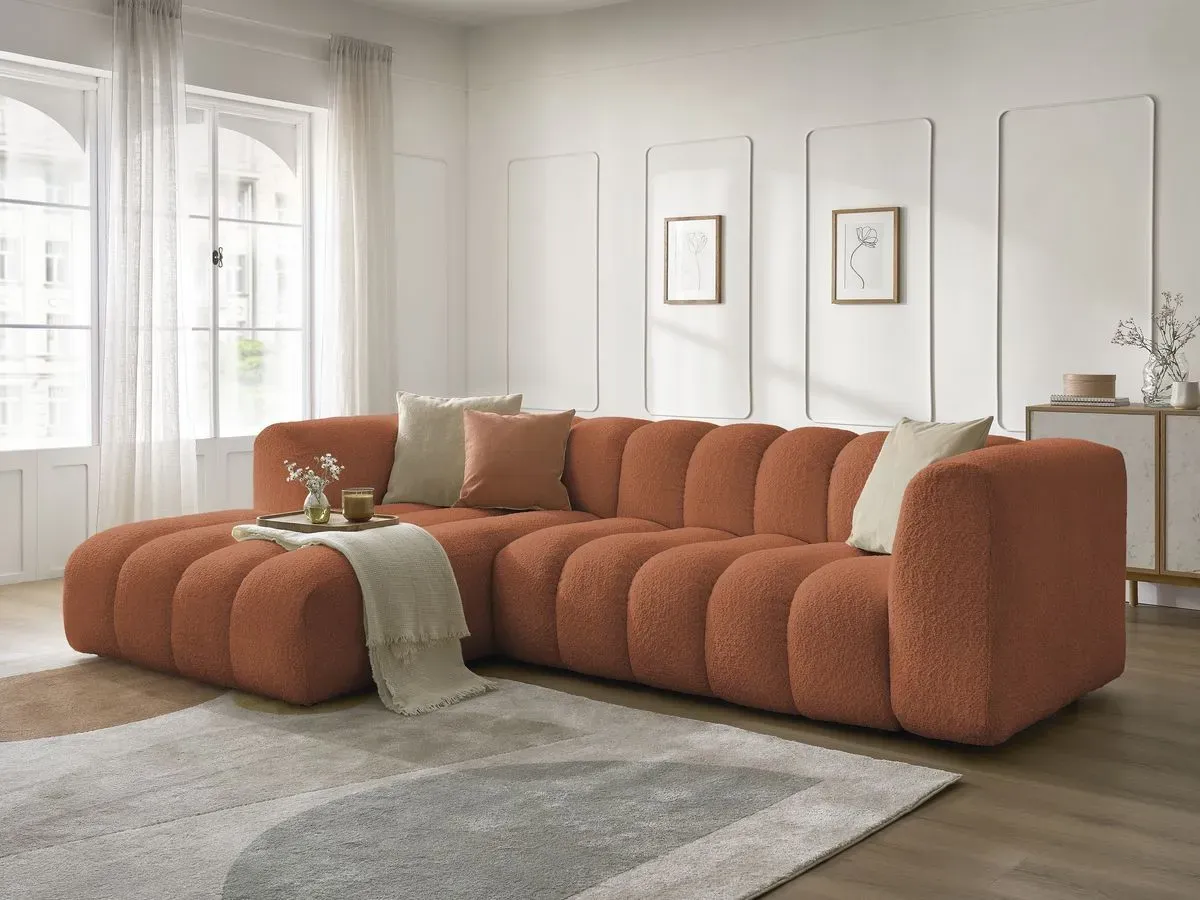 Canapé d'angle fixe TALIA tissu bouclette orange  angle gauche BOBOCHIC 4 places