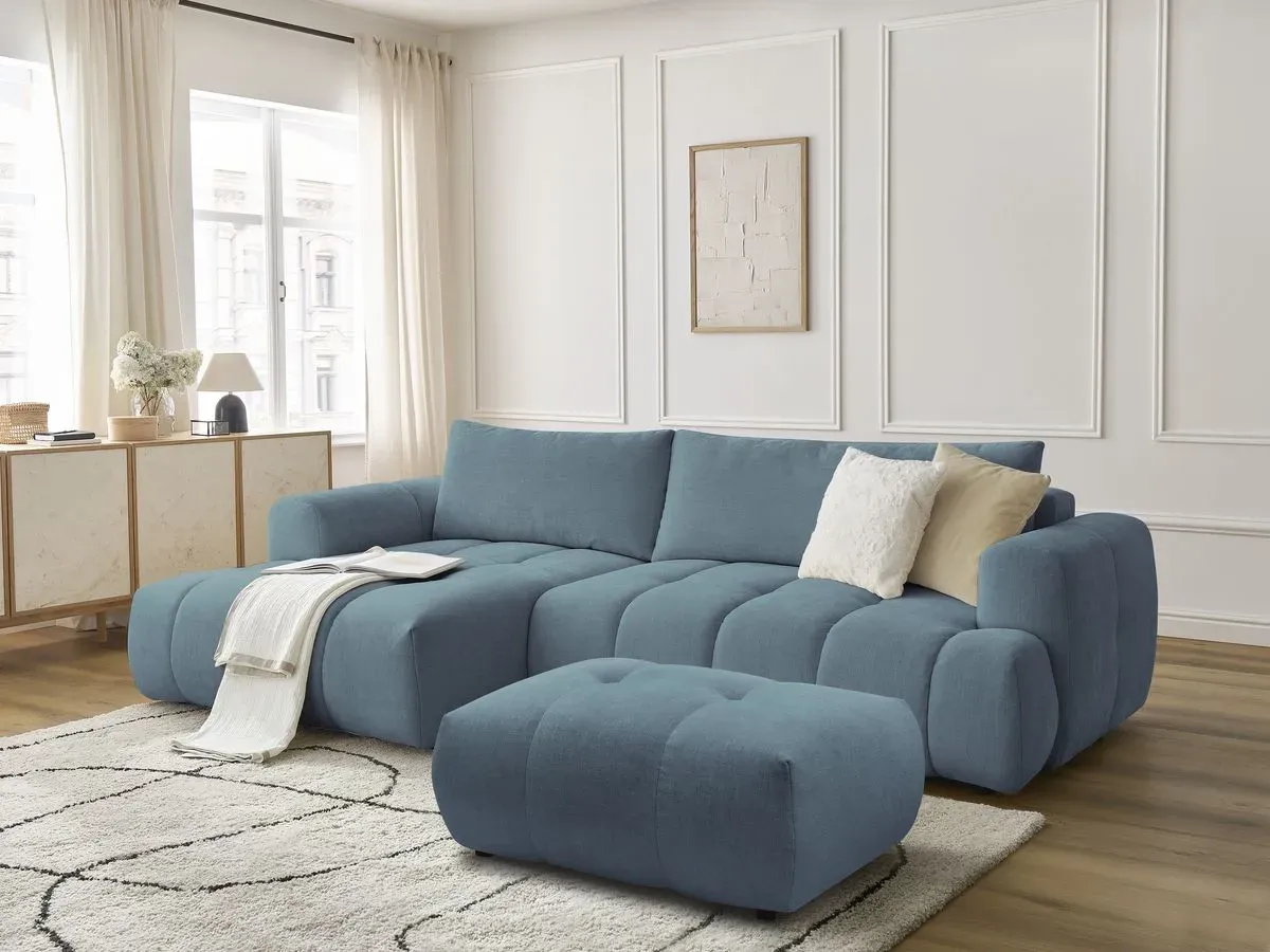 Canapé d'angle convertible FUJI tissu lisse avec pouf bleu clair  angle gauche BOBOCHIC 3 places