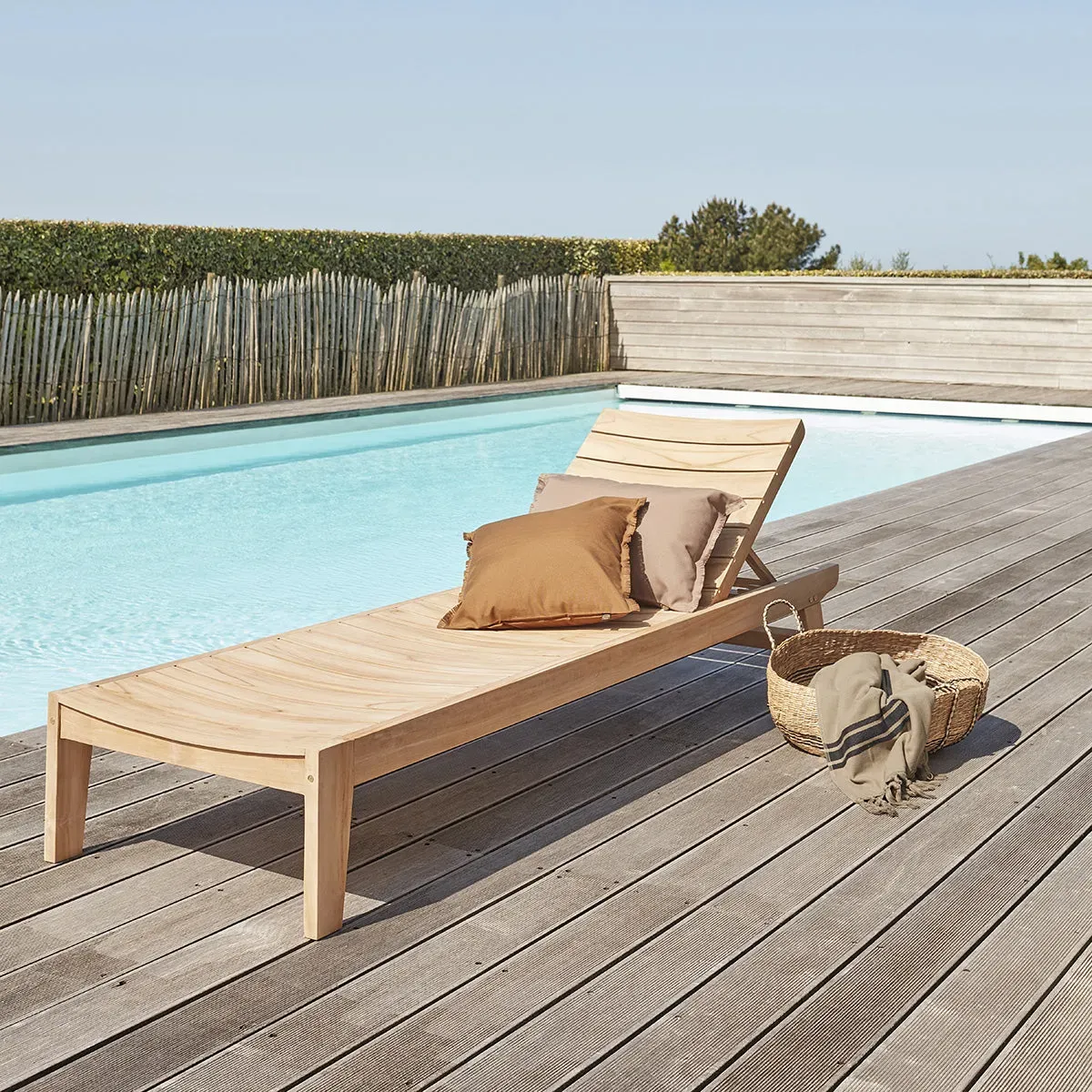 Bain de soleil en bois teck massif