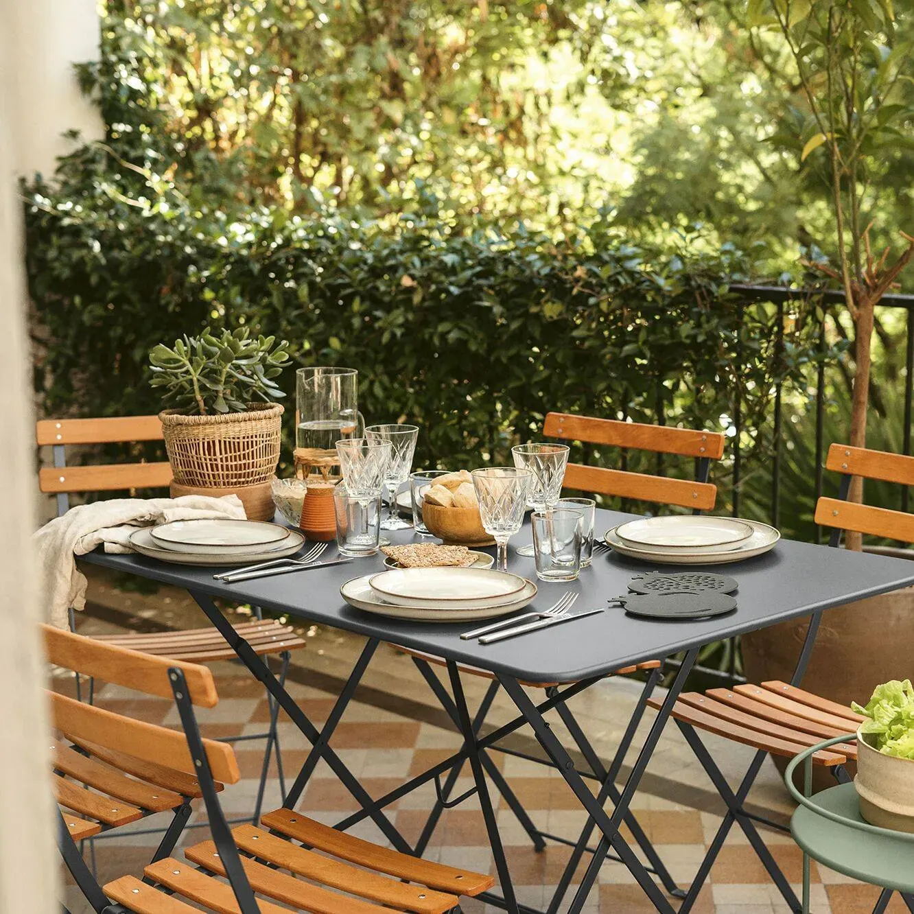 Table Rectangulaire Pliante 117 x 77 cm Bistro en Acier