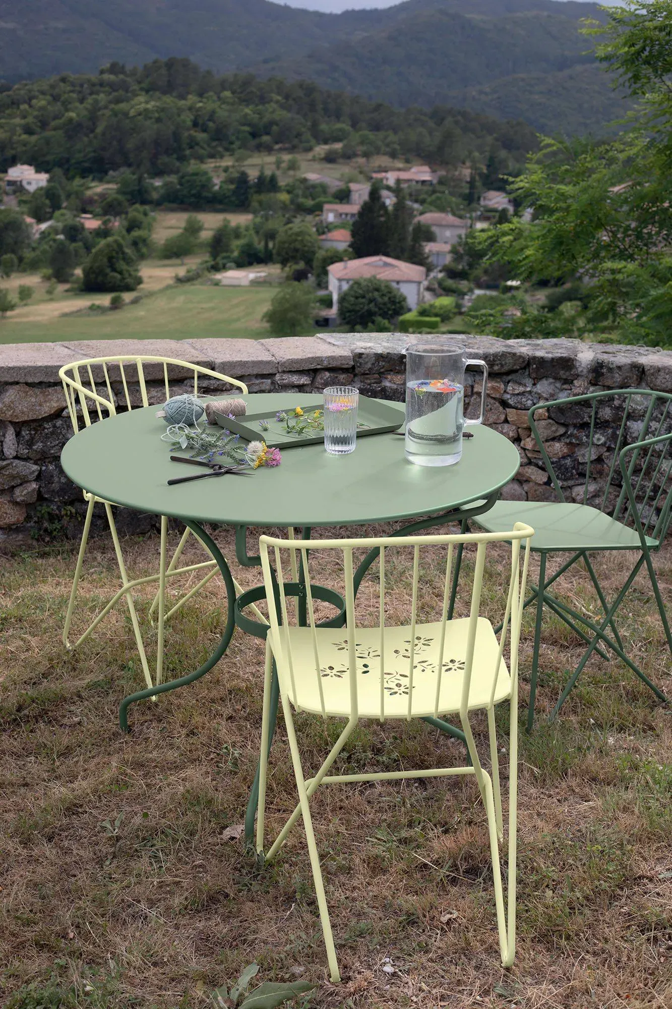 Table Ronde Ø137 cm Romane en Acier