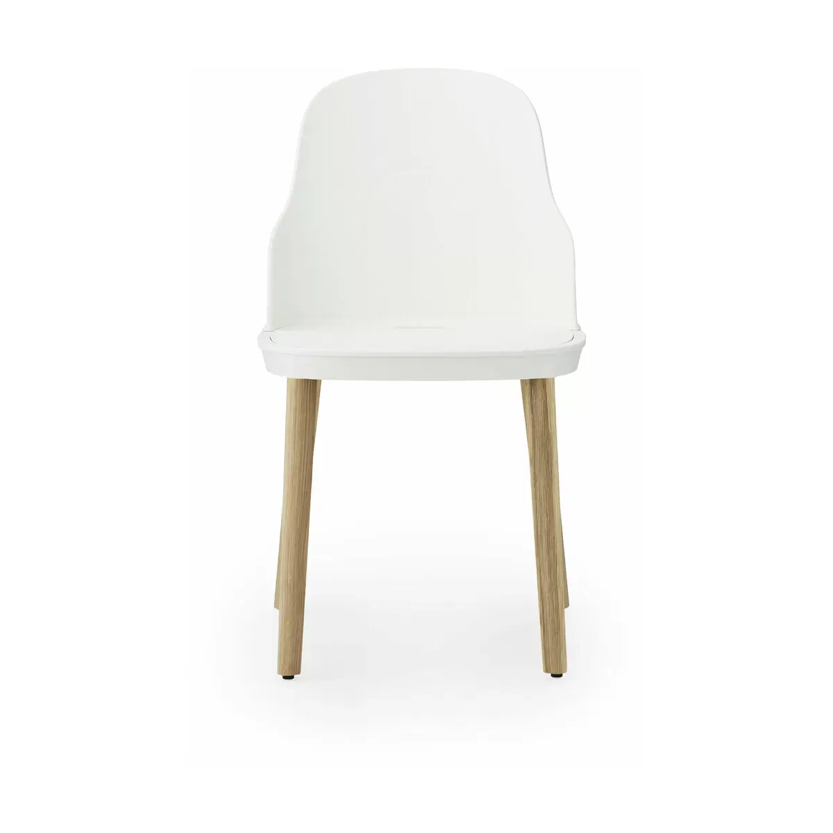 Chaise blanche au pietement en chêne Allez blanc - Normann Copenhagen