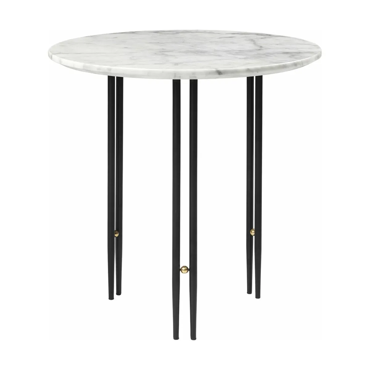 Table d'appoint ronde en marbre blanc et base en laiton noire 50 cm IOI  - Gubi