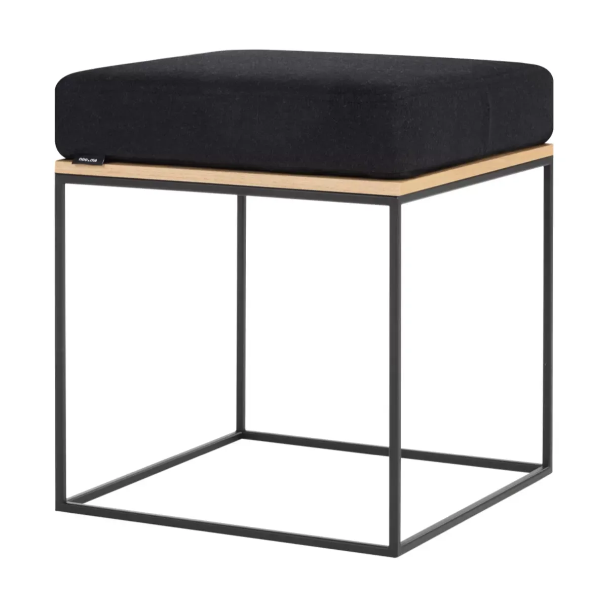 Pouf en chêne plaqué naturel et coussin noir Feo - noo.ma