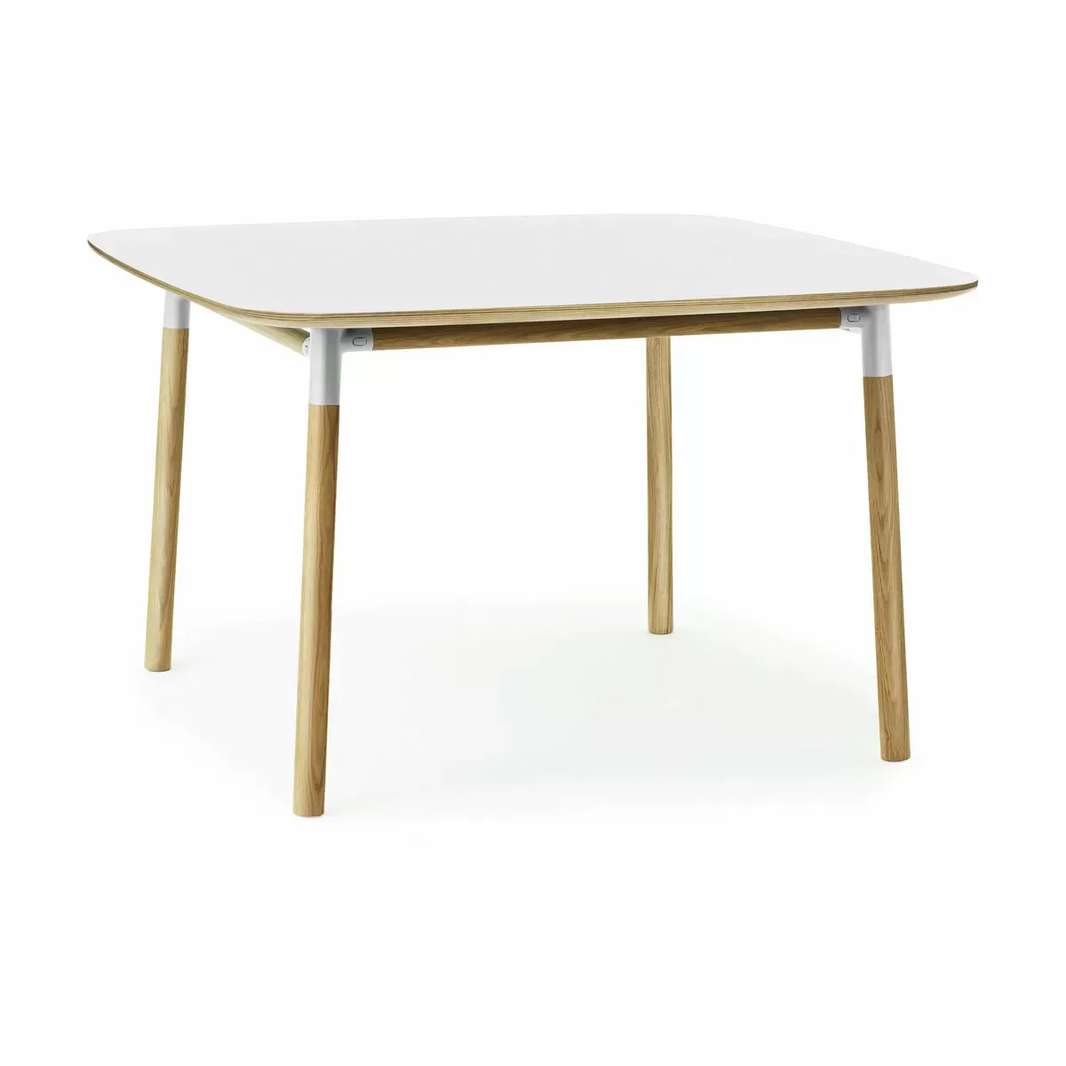 Table à manger carrée en chêne et stratifié blanc 120 x 120 cm Form - Normann Copenha