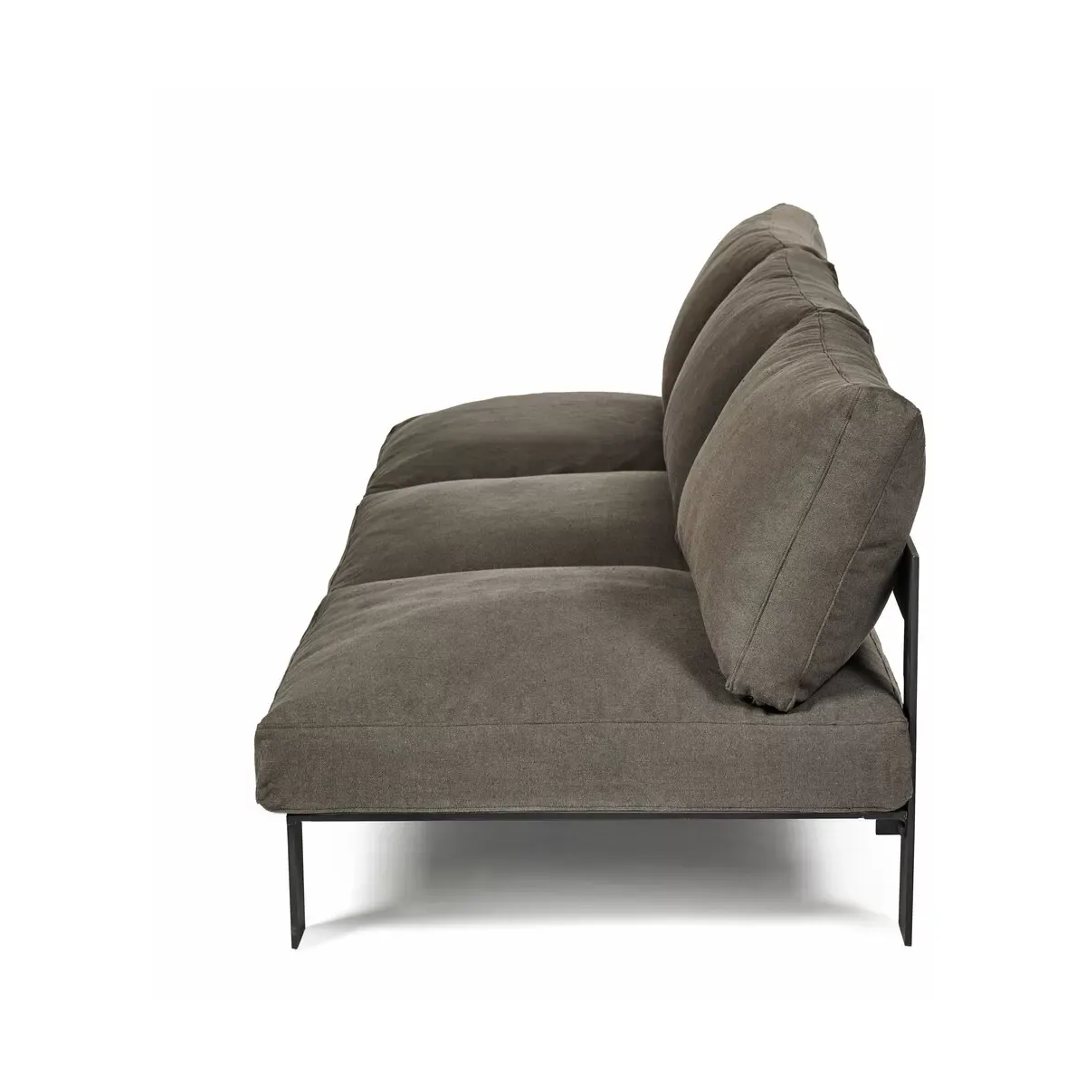 Banc d'intérieur trois places avec coussins couleur sépia B. Mombaers - Serax