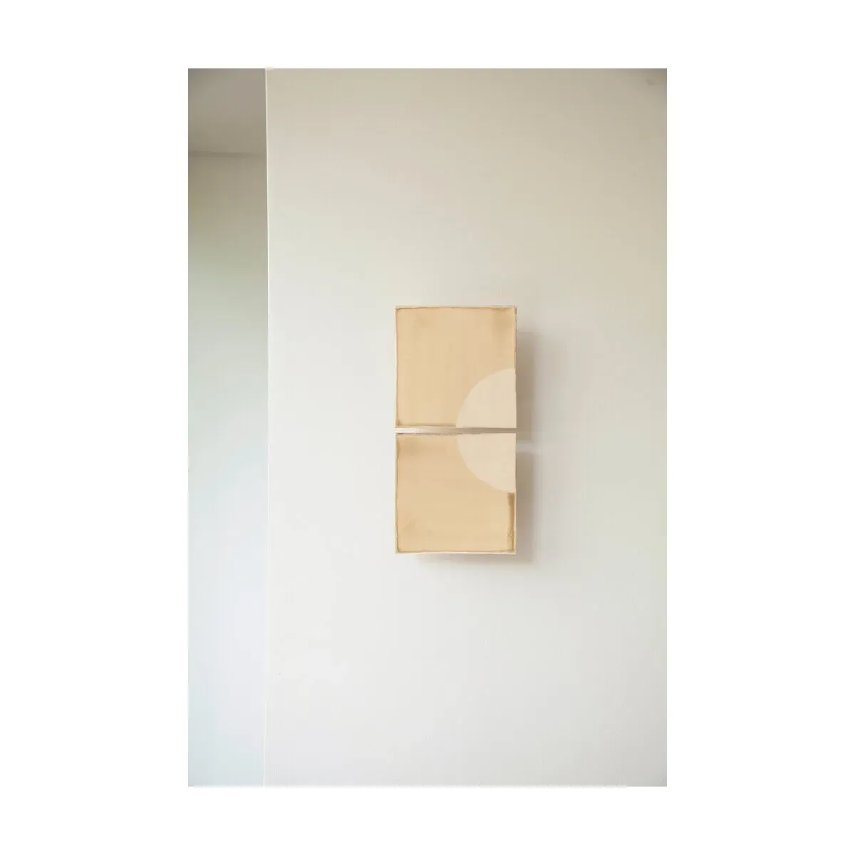 Applique murales en céramique beige 29x14cm Tiles Moon - Violaine d'Harcourt