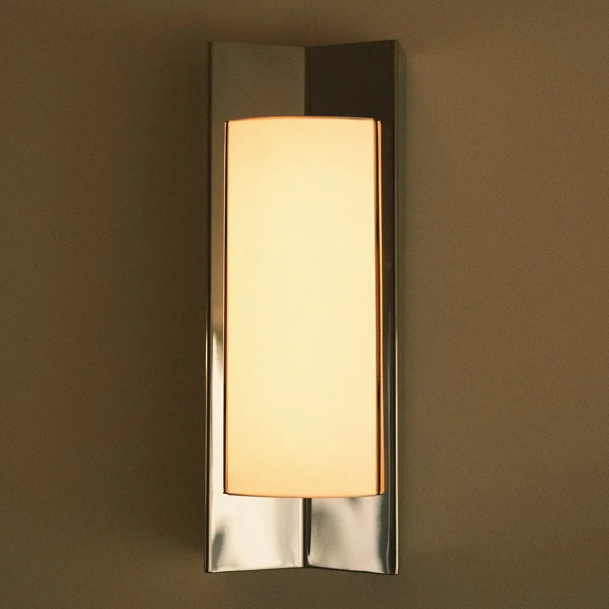 Applique murale en acier poli effet miroir avec diffuseur 48x17,5x12cm Arrow - Violai