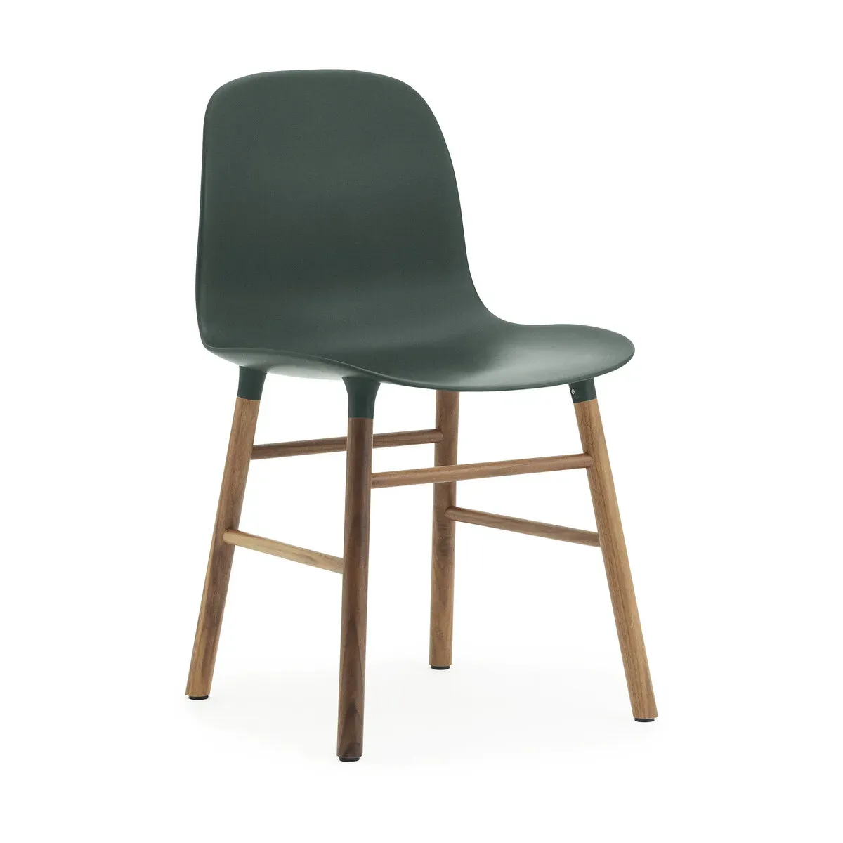 Chaise en noyer naturel et pp vert Form - Normann Copenhagen