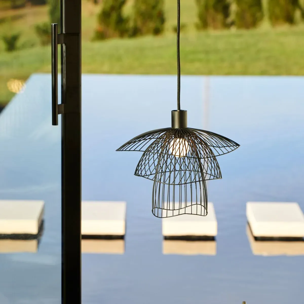 Suspension en métal noir XS Papillon - Forestier