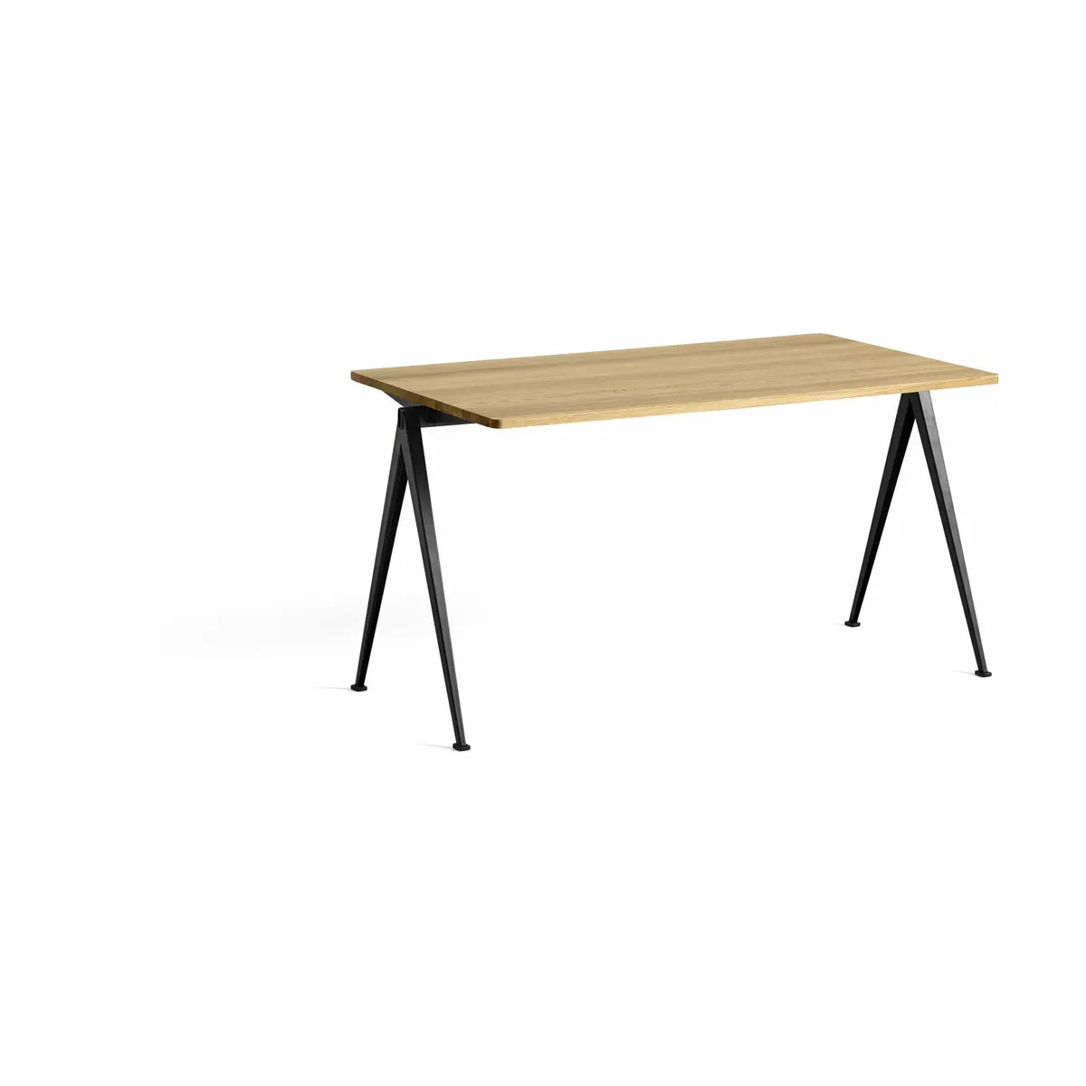 Table 140 cm en chêne massif laqué transparent et acier noir Pyramid 01 - HAY