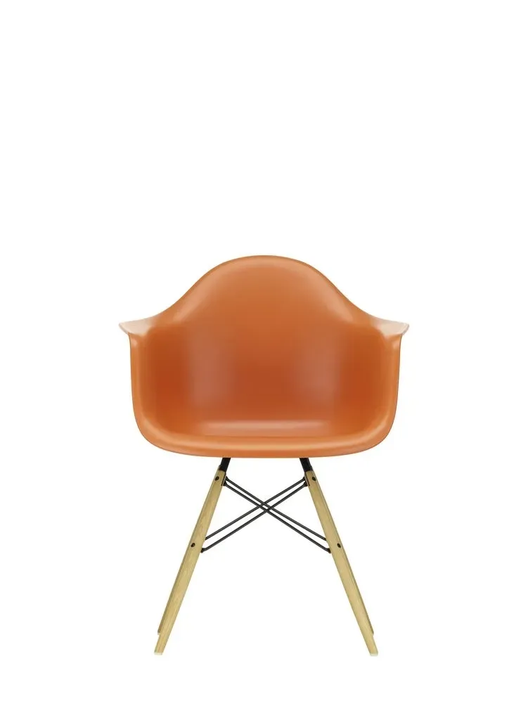 Vitra DAW Eames Plastic Armchair - orange rouille RE - érable jaune