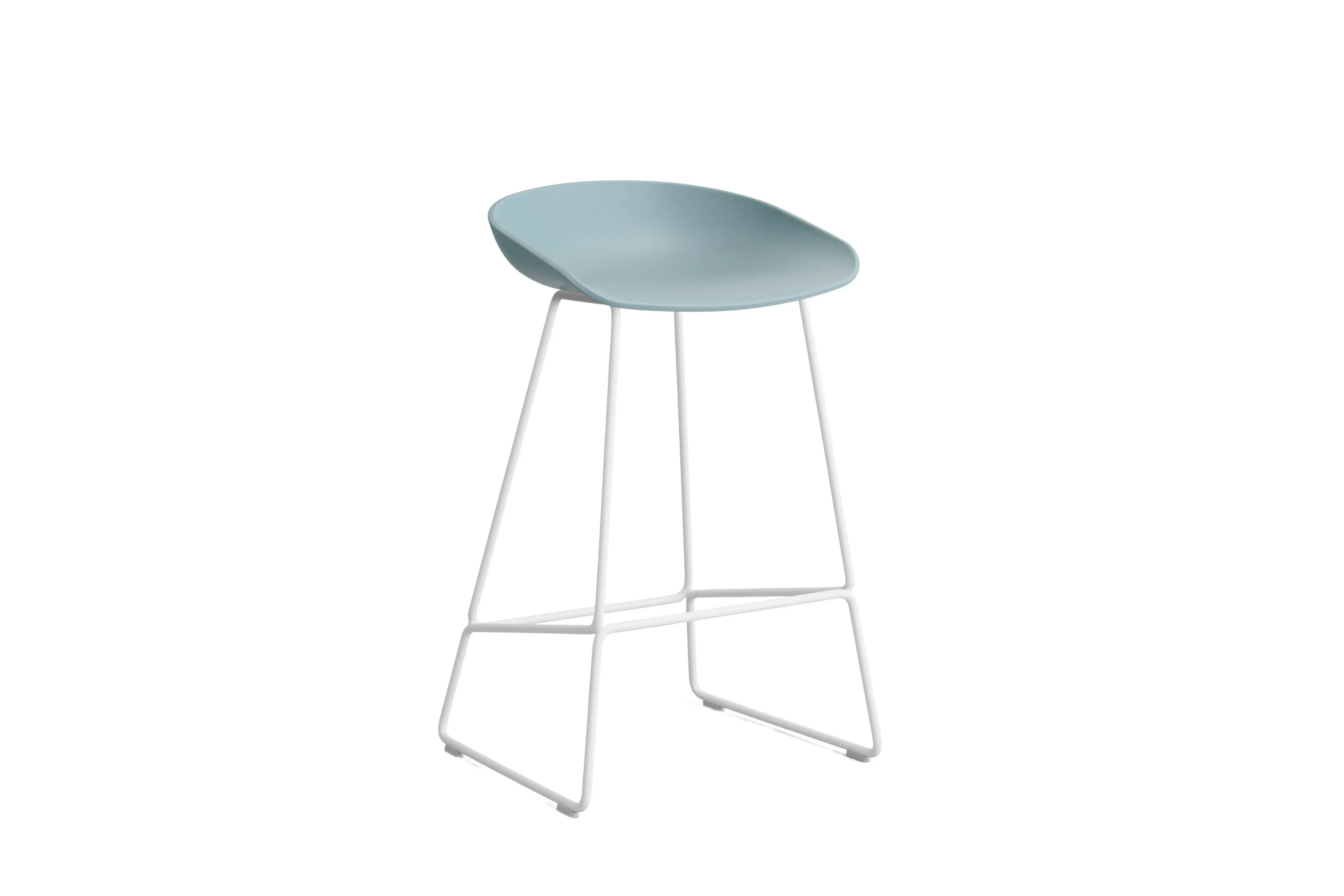 HAY About a Stool AAS 38 - dusty blue 2.0 - blanc - patins standards en plastique - Hauteur d'assise 65 cm
