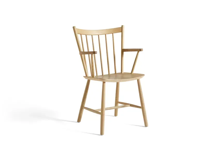 HAY Chaise avec accoudoir J42 FDB  - mat verni