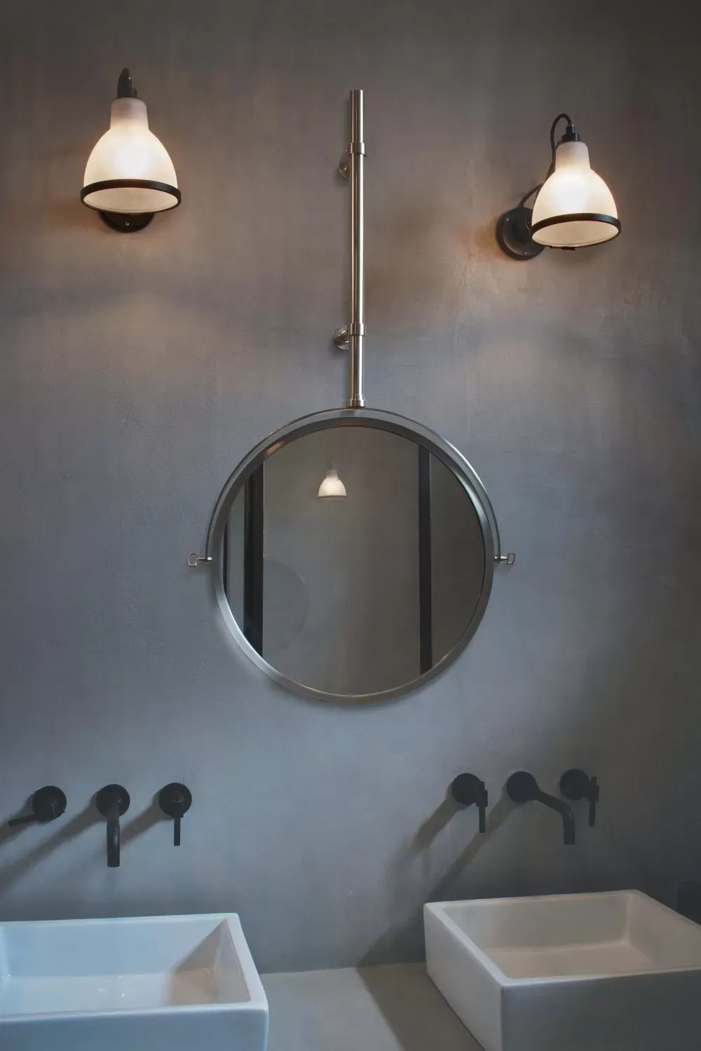 DCWéditions Applique LAMPE GRAS N°304 BATHROOM CL I - Polycarbonate - Structure noir