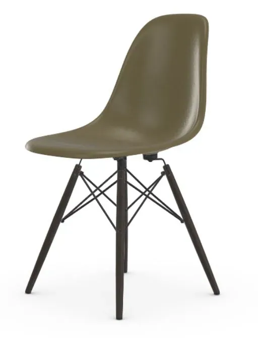 Vitra Chaise Eames en fibre de verre DSW - Raw Umber - érable noir