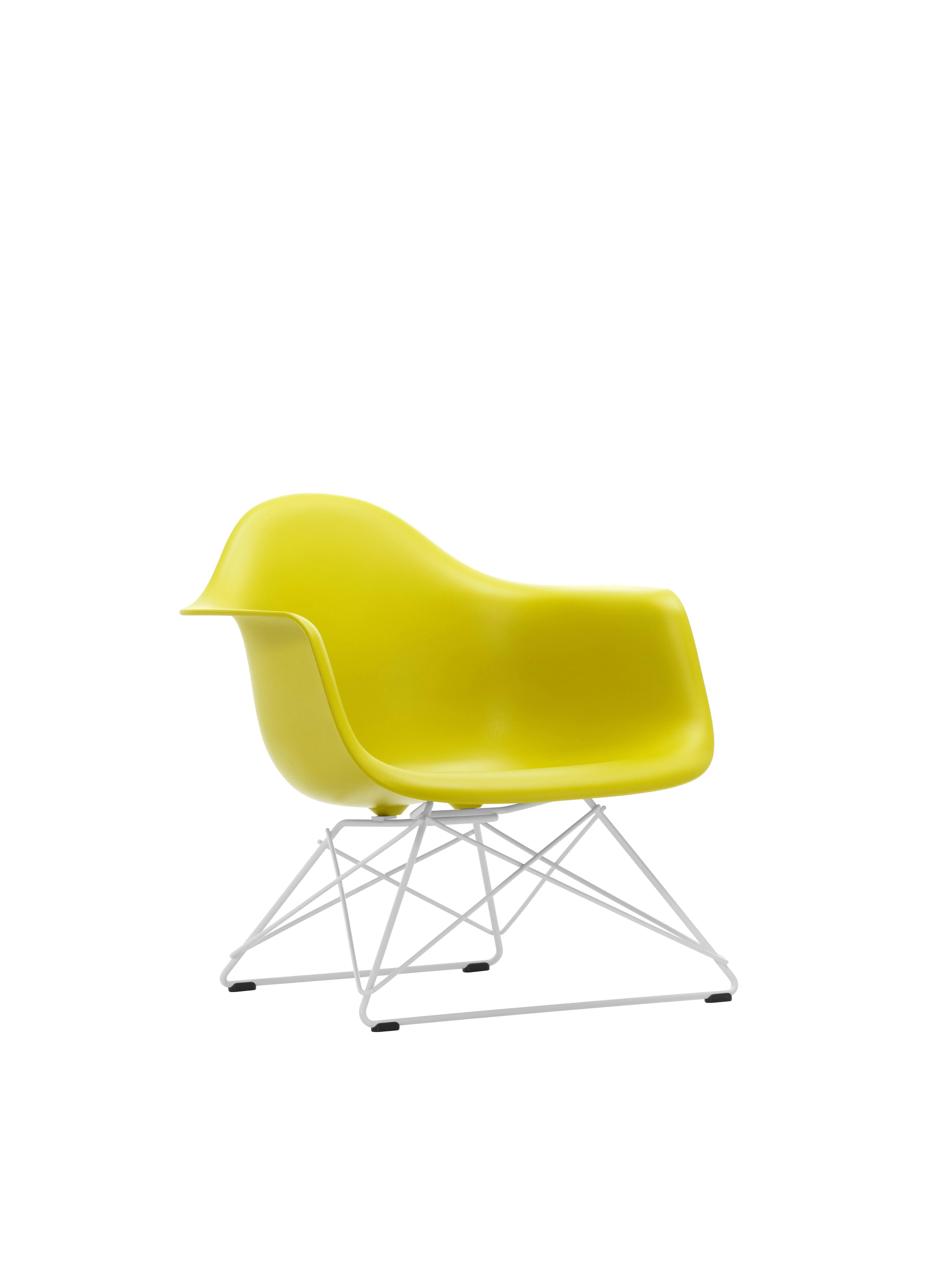 Vitra Fauteuil en plastique Eames LAR  - chrome brillant - moutarde RE