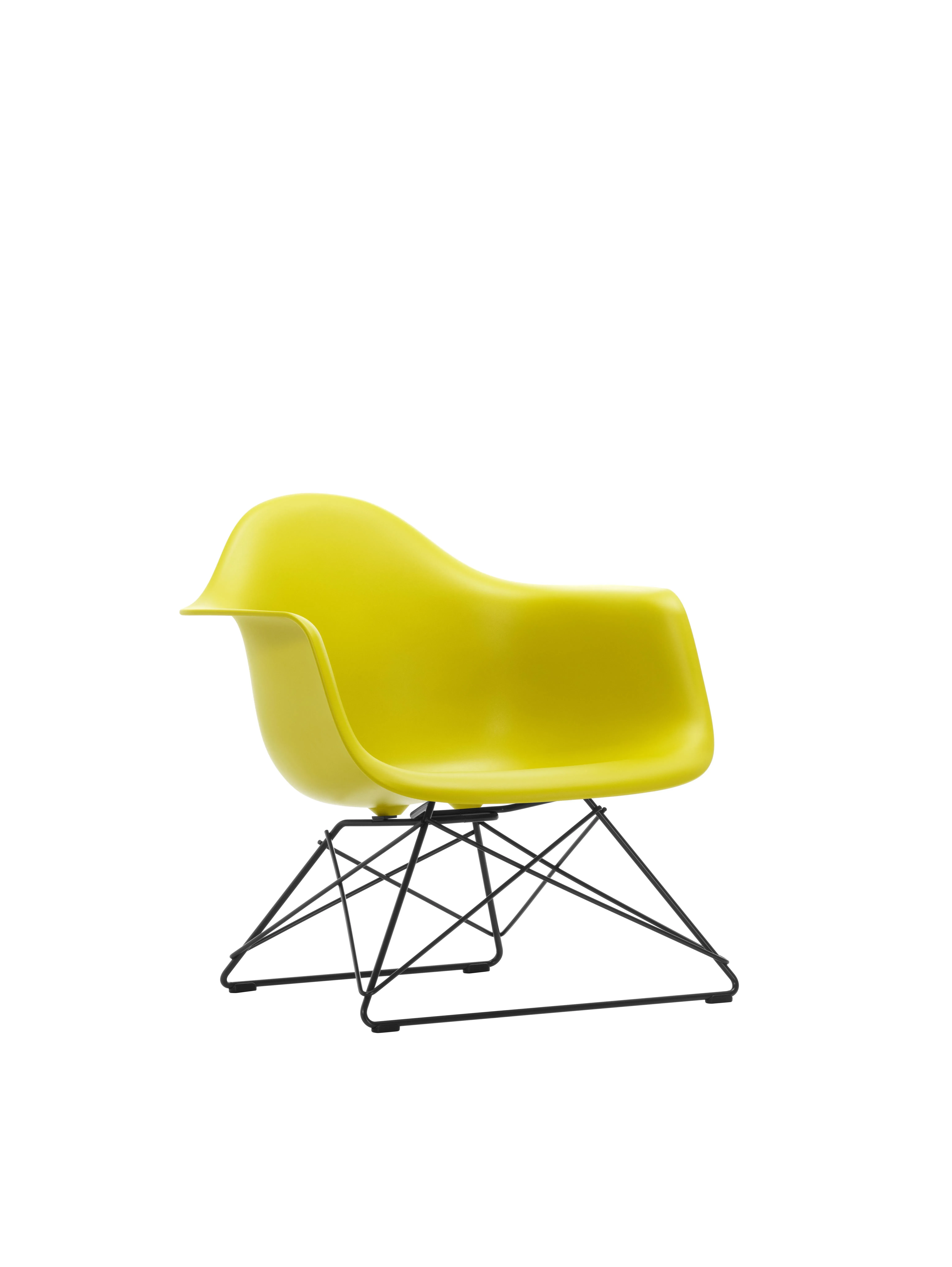 Vitra Fauteuil en plastique Eames LAR  - moutarde RE - noir basique enduit de poudre