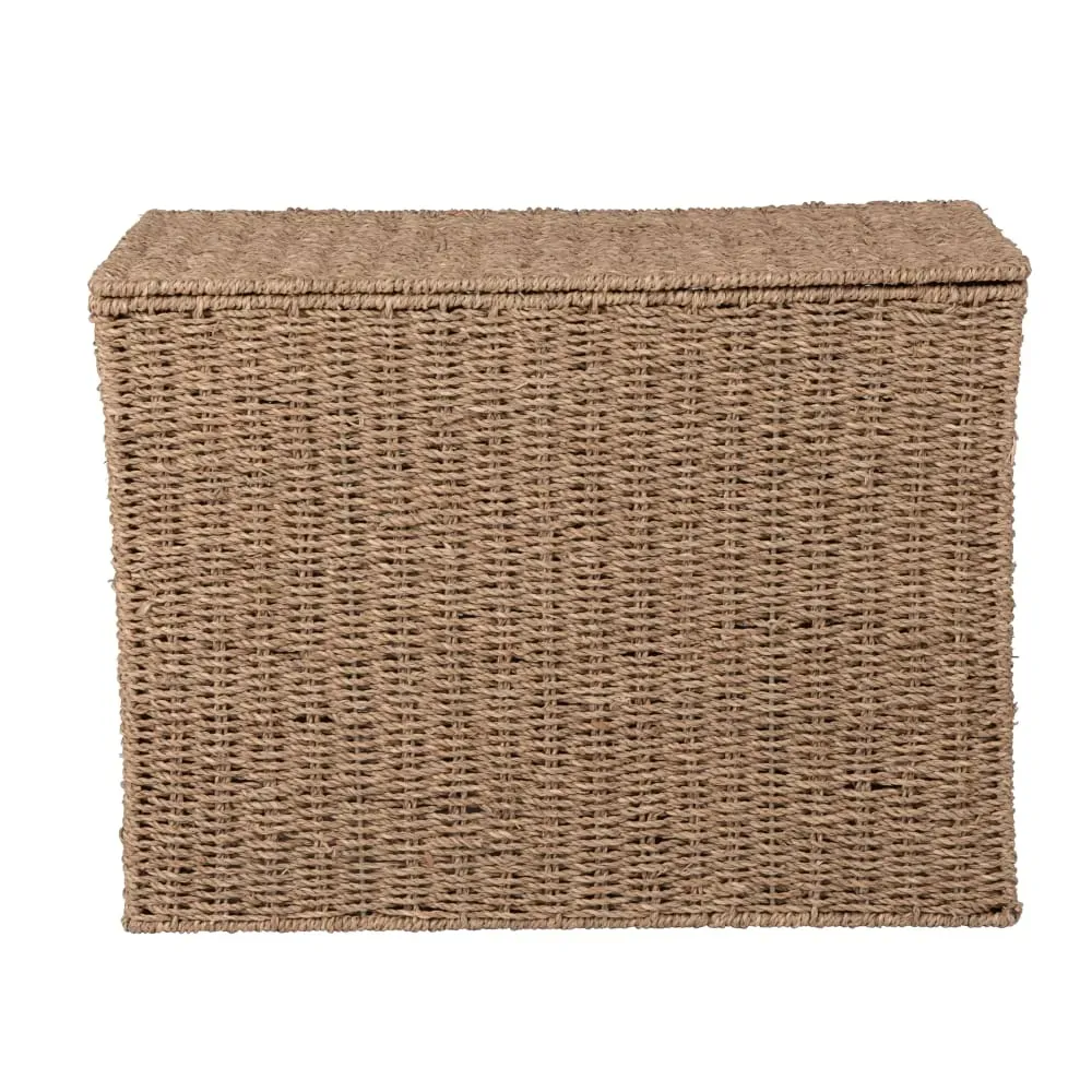 Malle en jonc de mer tressé et métal recyclé