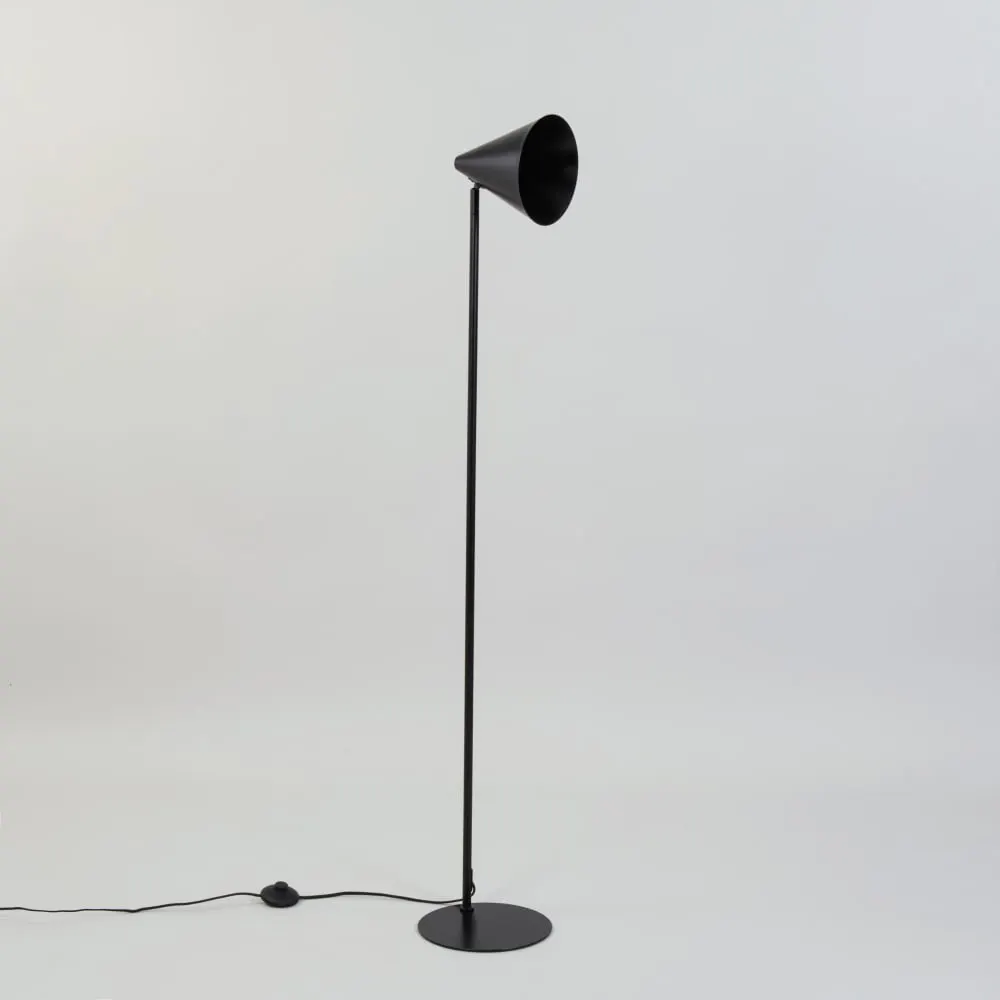 Lampadaire avec abat-jour amovible en acier noir, H140 cm